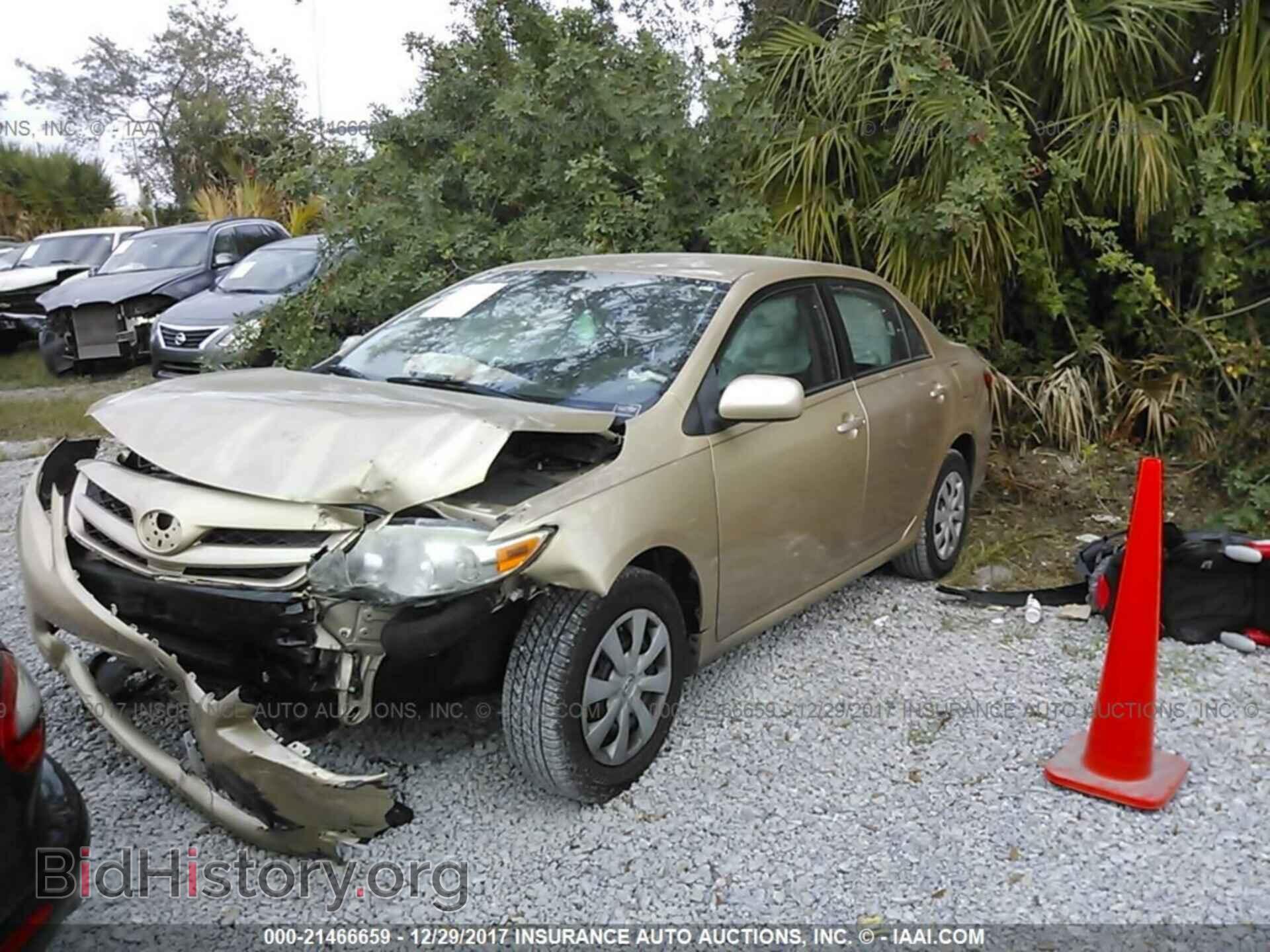 2011 Toyota Corolla - VIN: JTDBU4EEXB9124641 - Фото 2