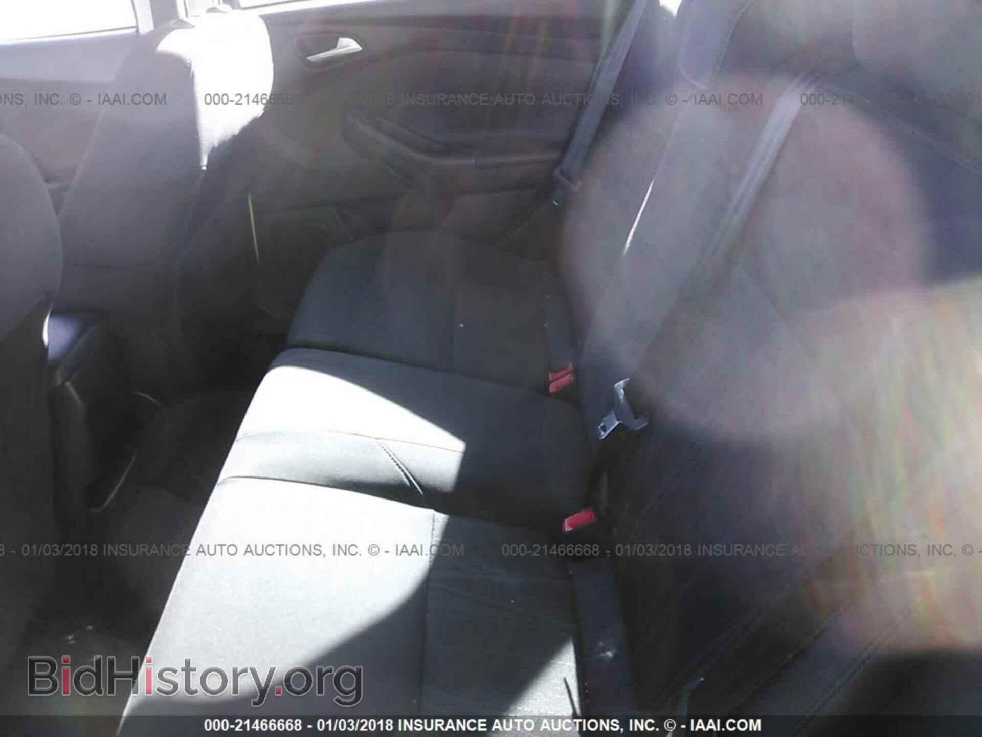 2016 Ford Focus - VIN: 1FADP3K25GL347741 - Photo 8