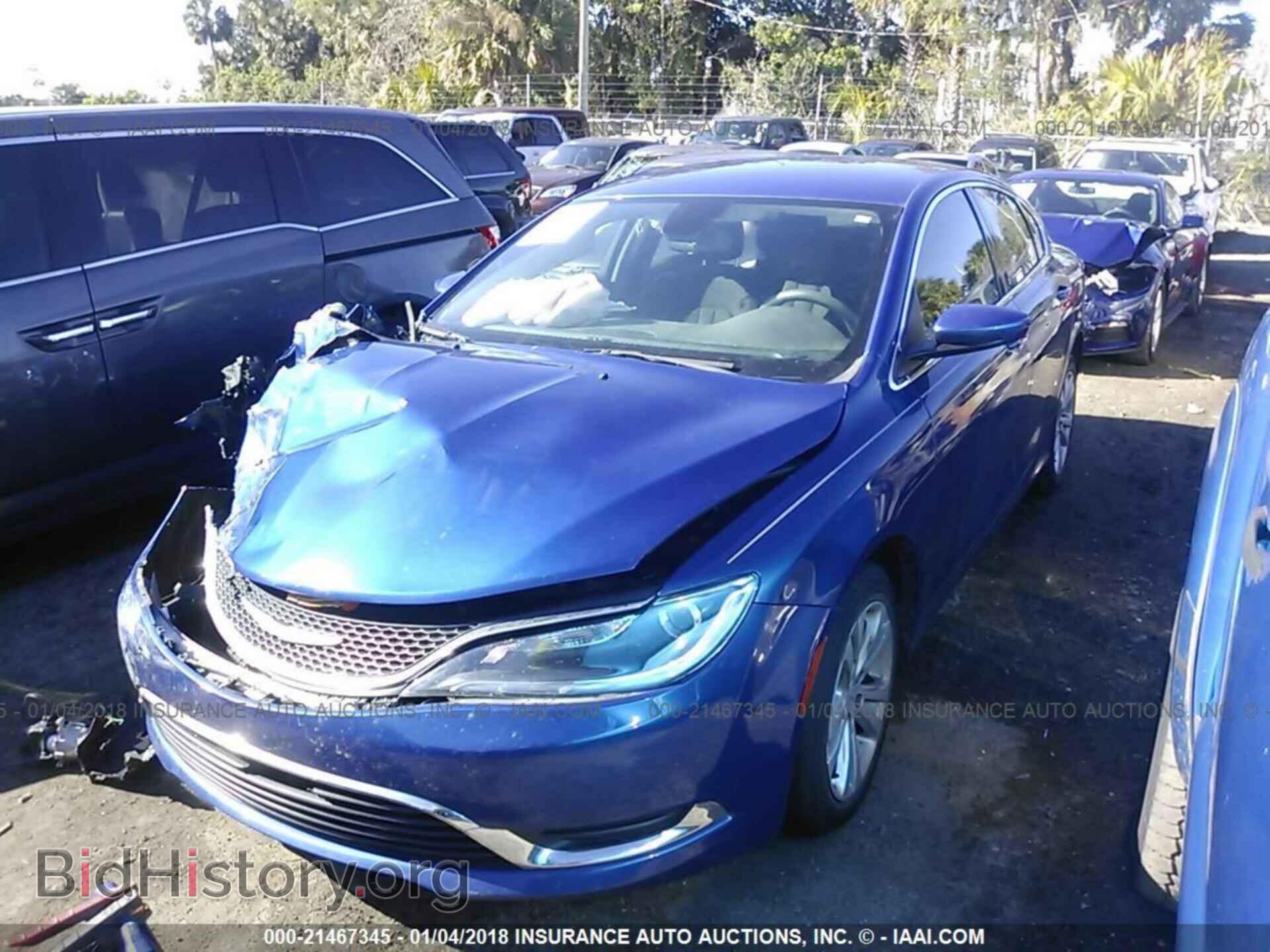 2015 Chrysler 200 - VIN: 1C3CCCAB5FN564393 - Photo 2