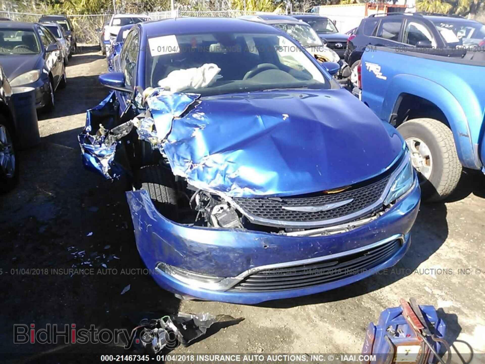 2015 Chrysler 200 - VIN: 1C3CCCAB5FN564393 - Photo 6