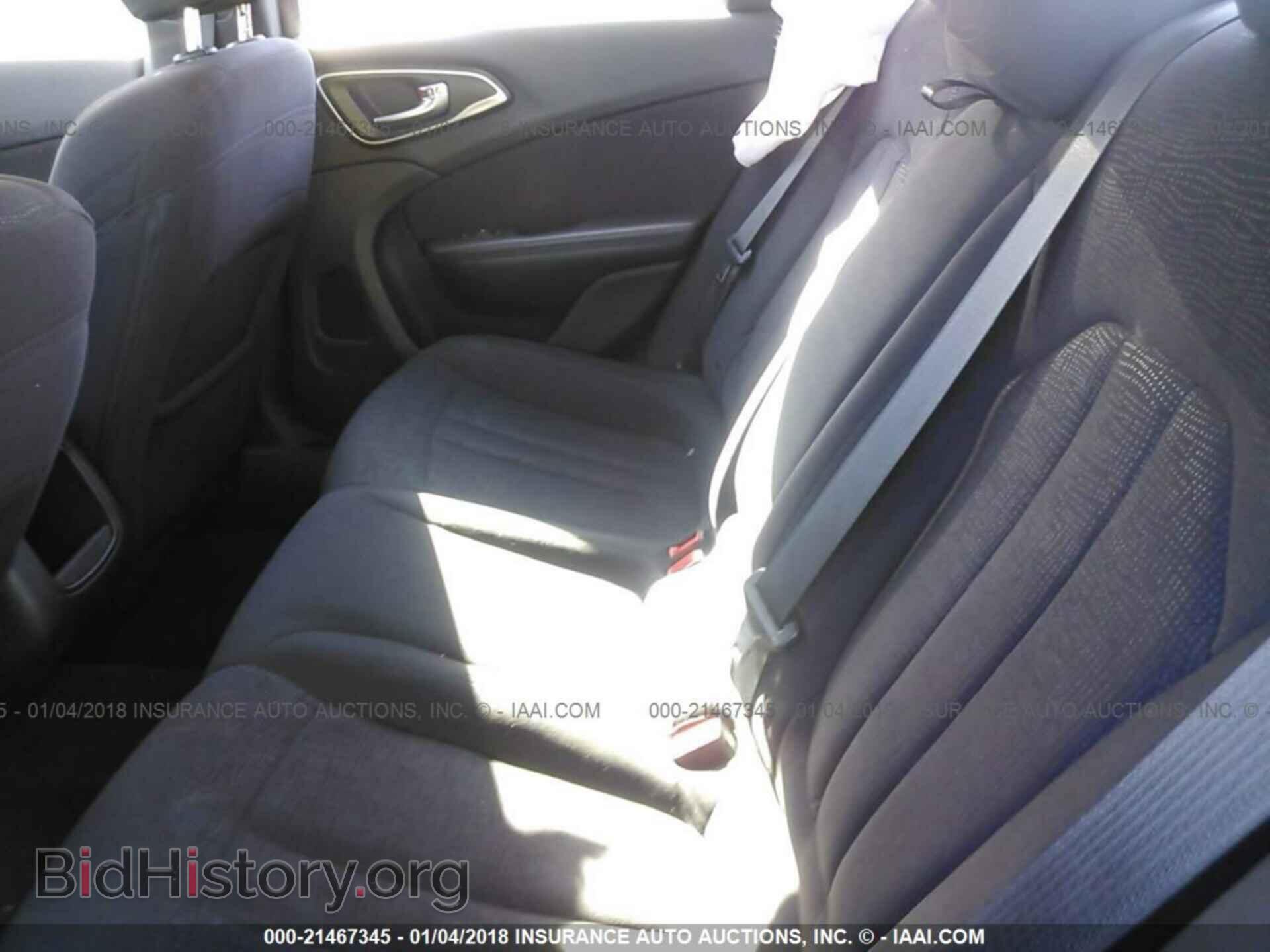 2015 Chrysler 200 - VIN: 1C3CCCAB5FN564393 - Photo 8