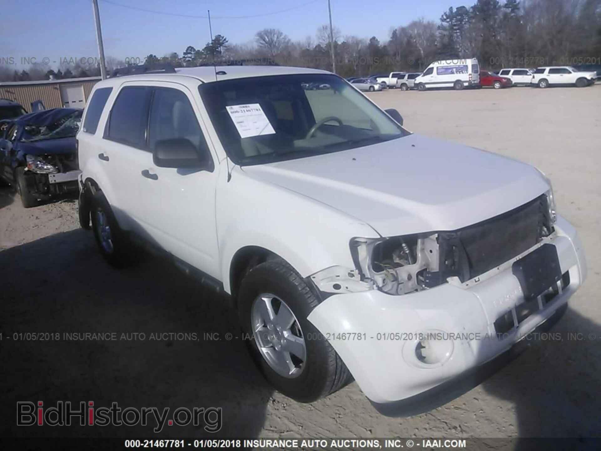 Photo 1FMCU0DG9CKA71422 - Ford Escape 2012