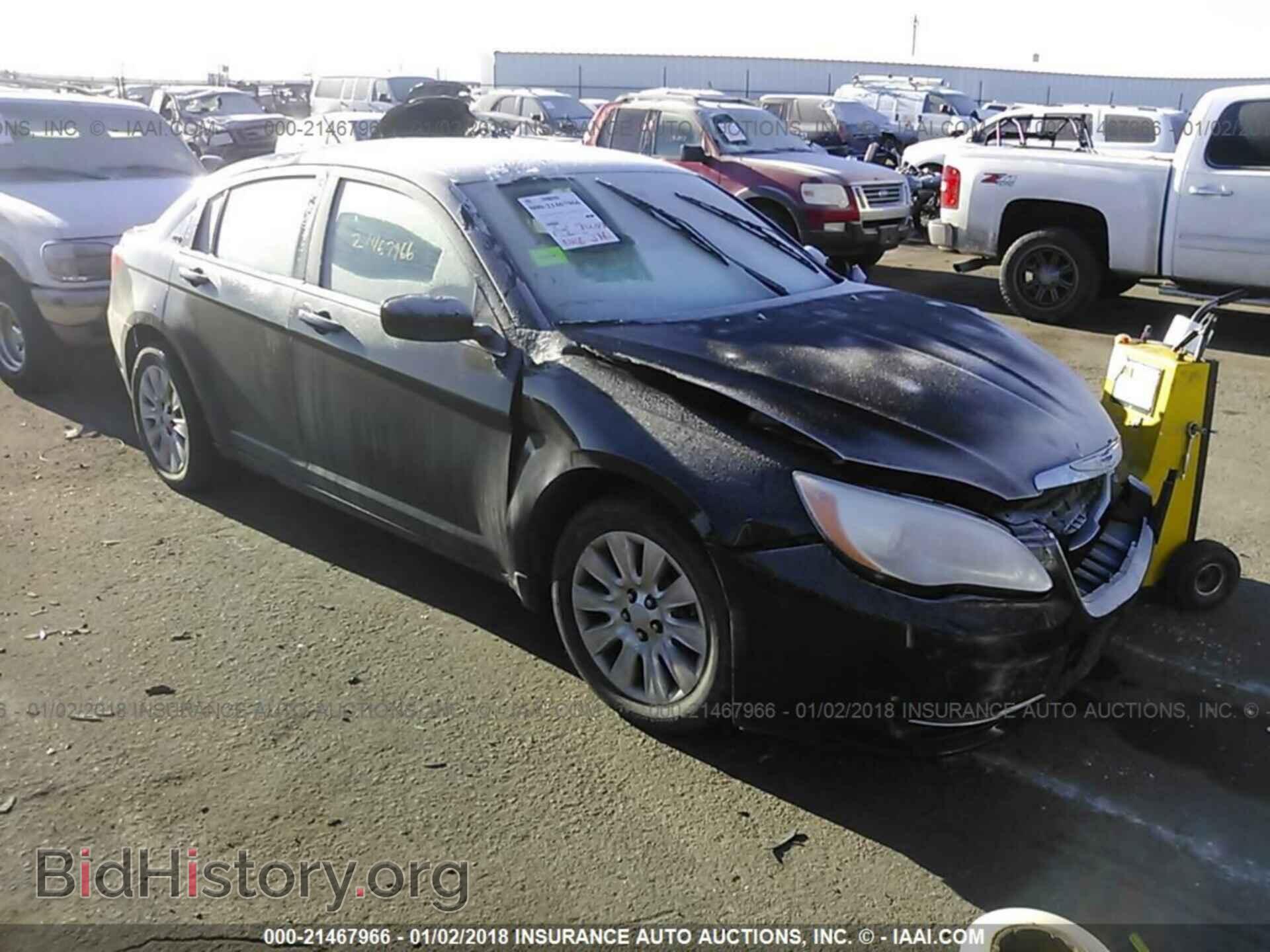 Фотография 1C3CCBABXEN209700 - Chrysler 200 2014