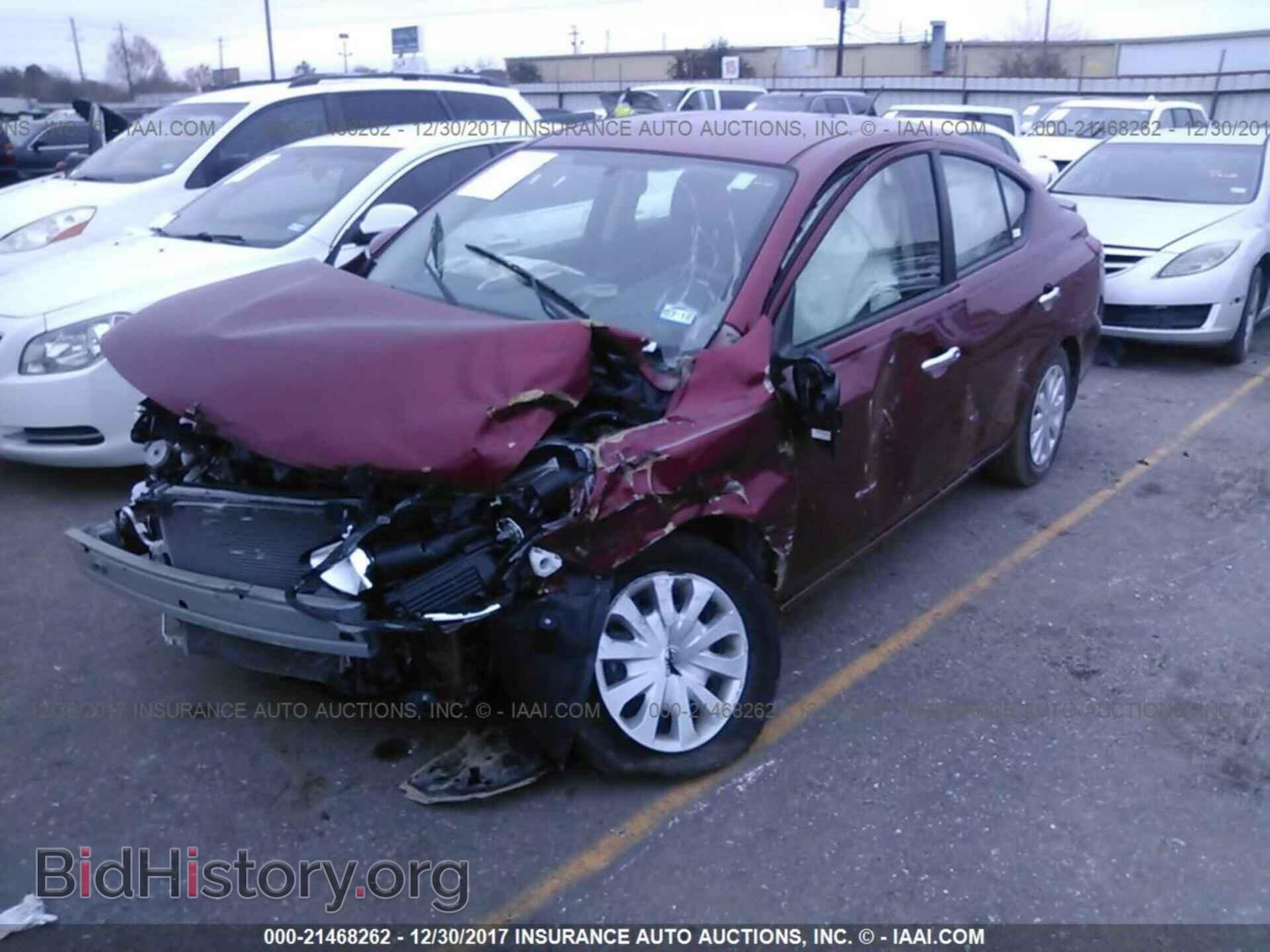 2017 Nissan Versa - VIN: 3N1CN7APXHL820414 - Фото 2