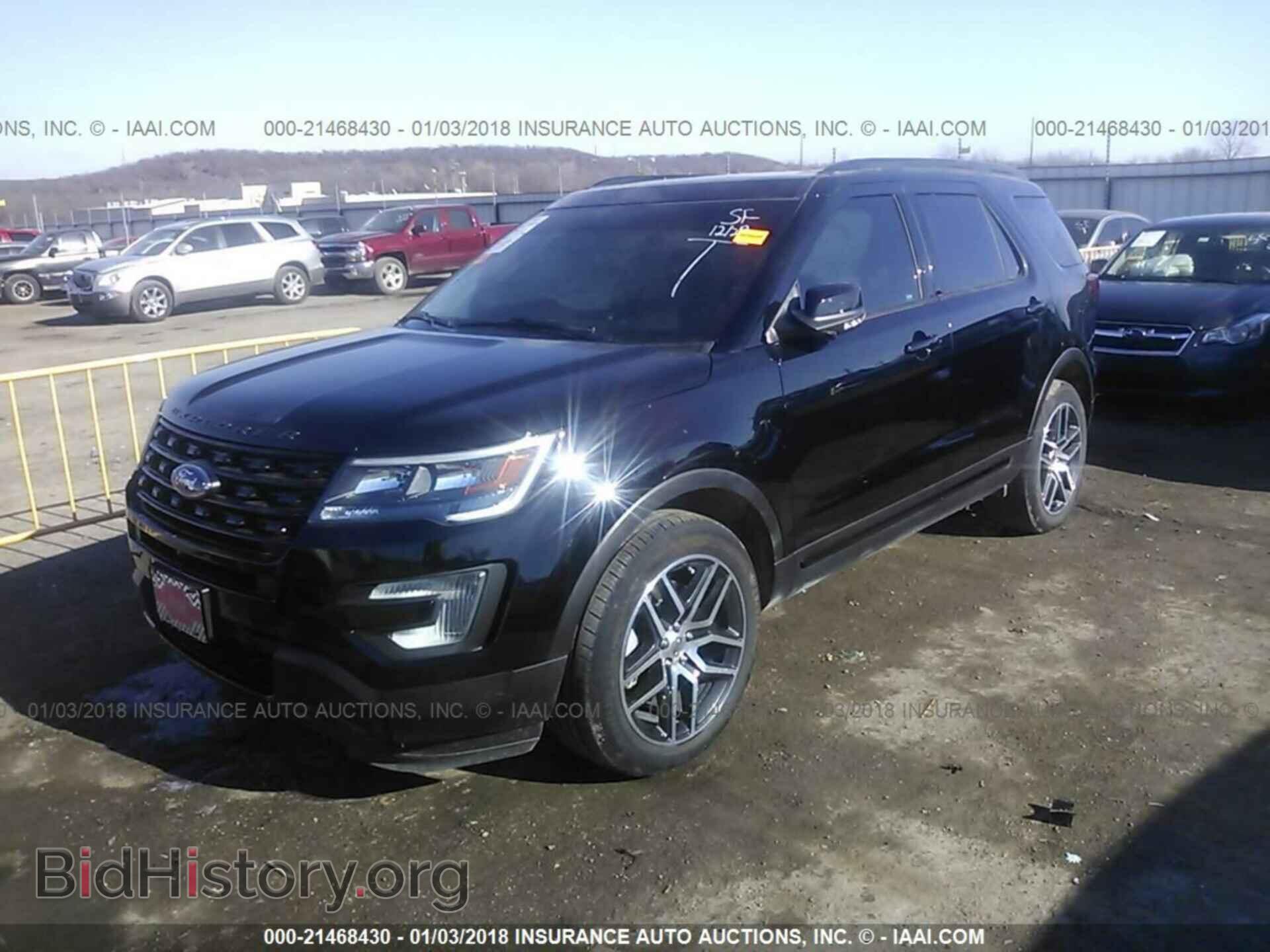 2017 Ford Explorer - VIN: 1FM5K8GT2HGD86787 - Photo 2