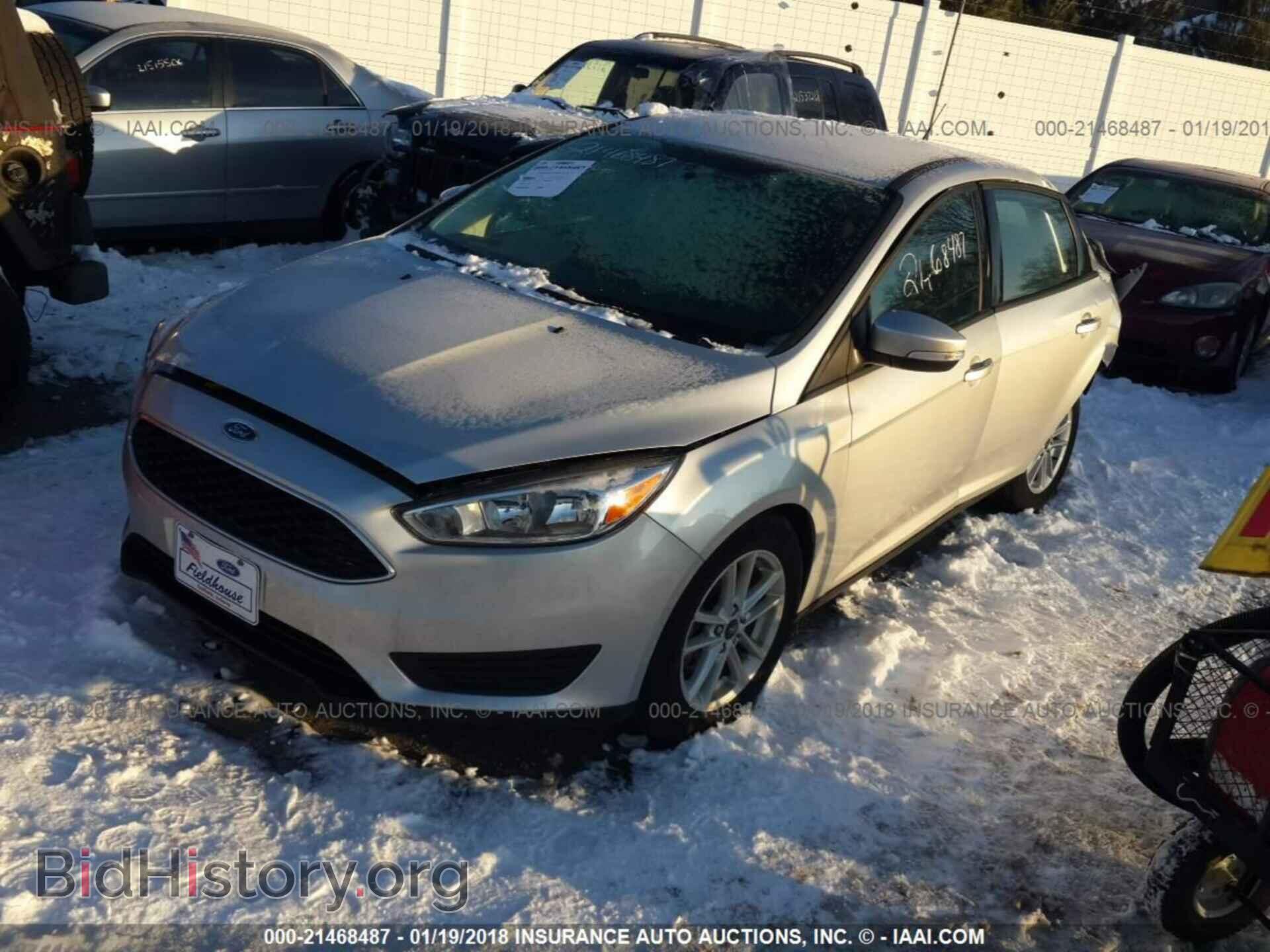 2016 Ford Focus - VIN: 1FADP3F24GL357669 - Фото 2
