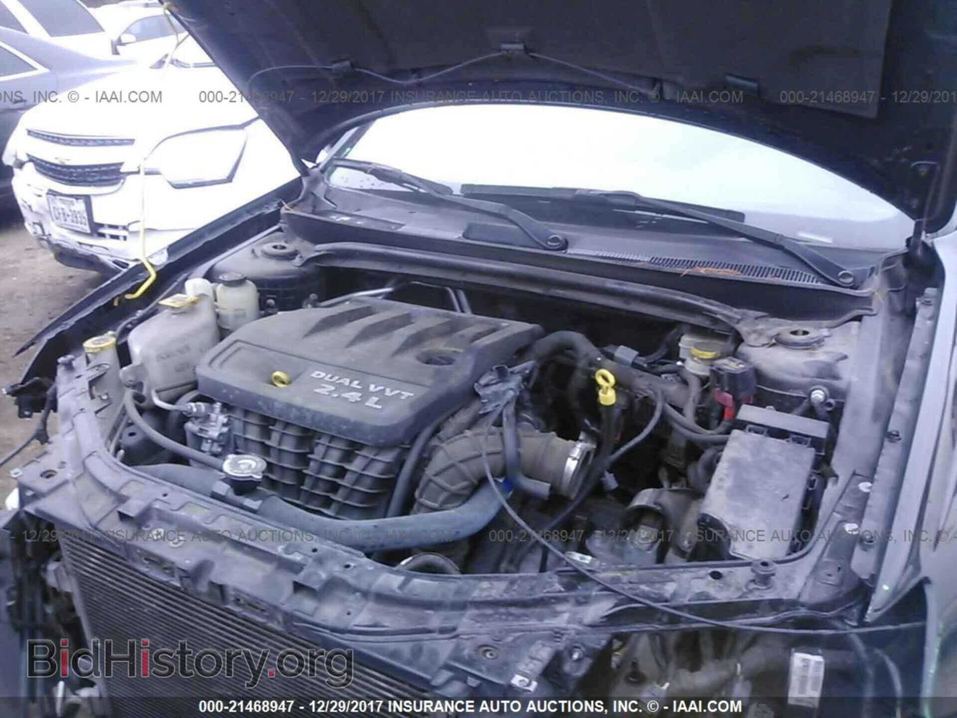 2013 Chrysler 200 - VIN: 1C3CCBAB6DN640341 - Photo 10