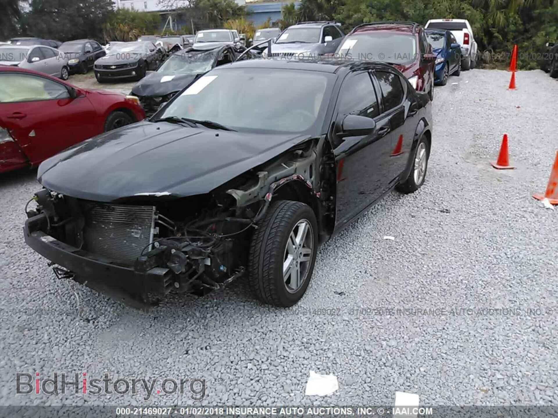 2014 Dodge Avenger - VIN: 1C3CDZCB2EN204056 - Фото 2