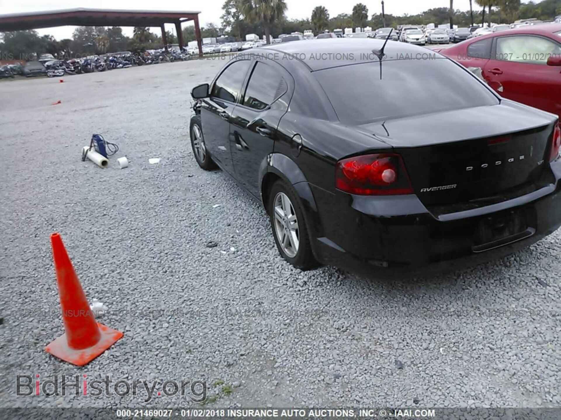 2014 Dodge Avenger - VIN: 1C3CDZCB2EN204056 - Фото 3