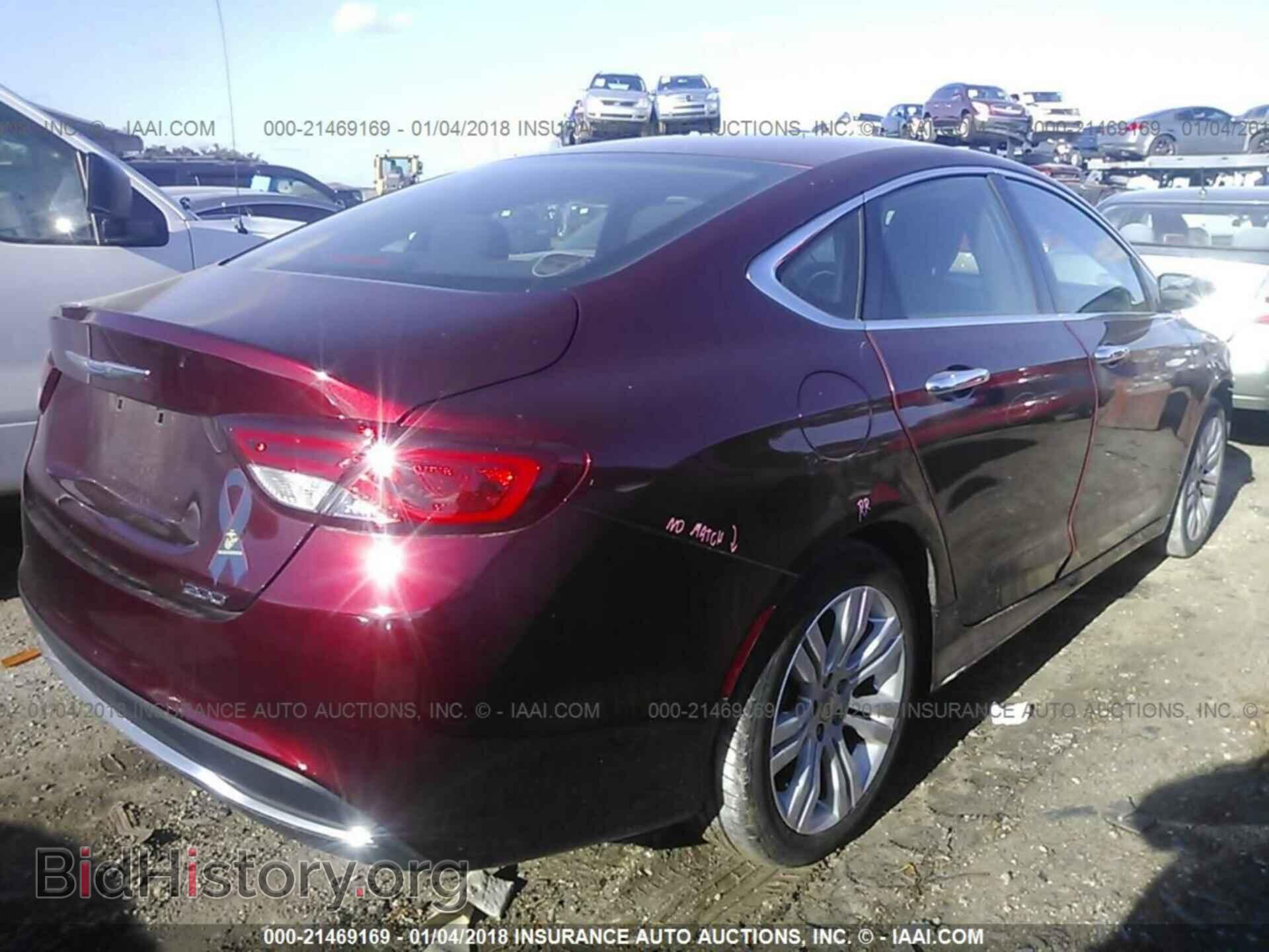 2015 Chrysler 200 - VIN: 1C3CCCAB3FN559659 - Фото 4