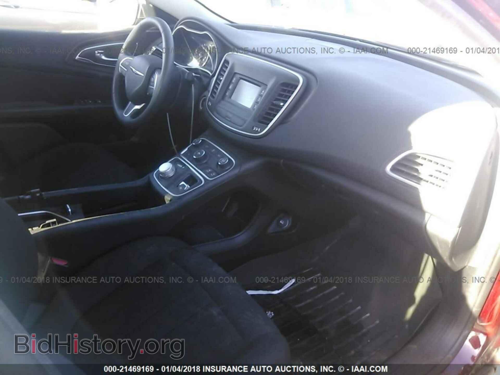 2015 Chrysler 200 - VIN: 1C3CCCAB3FN559659 - Фото 5