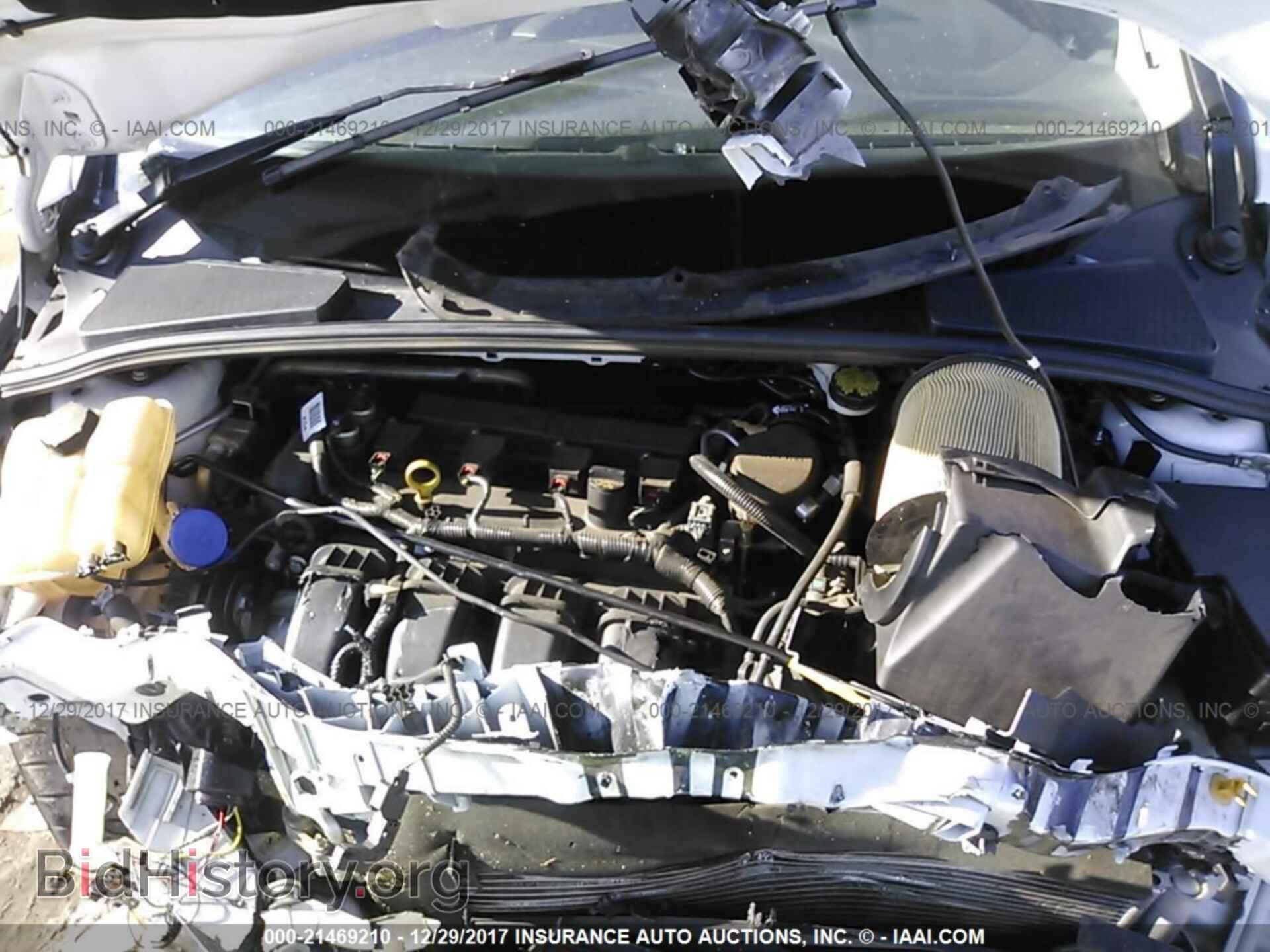 2014 Ford Focus - VIN: 1FADP3F21EL415038 - Photo 10