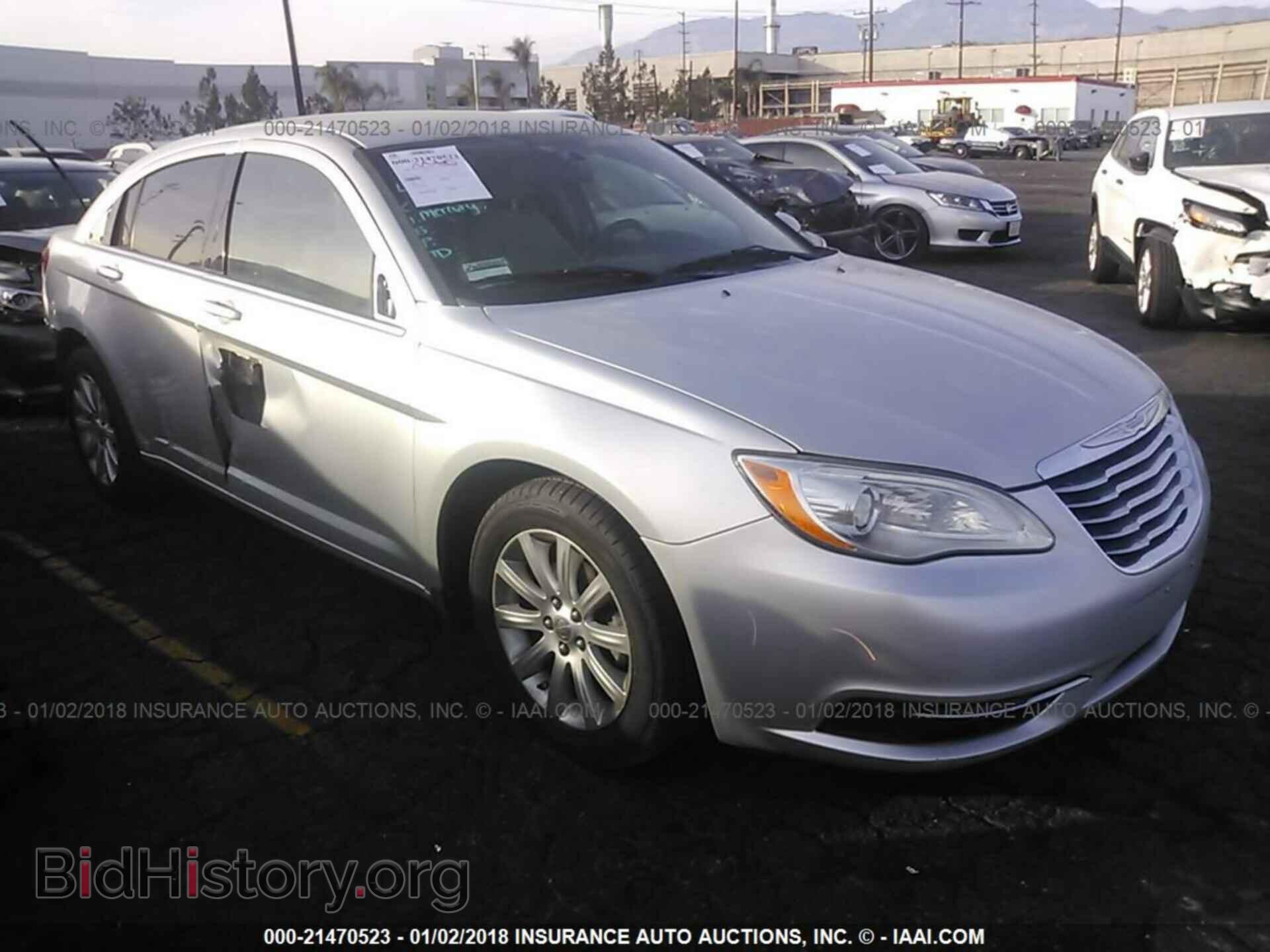 Фотография 1C3CCBBB7CN101255 - Chrysler 200 2012