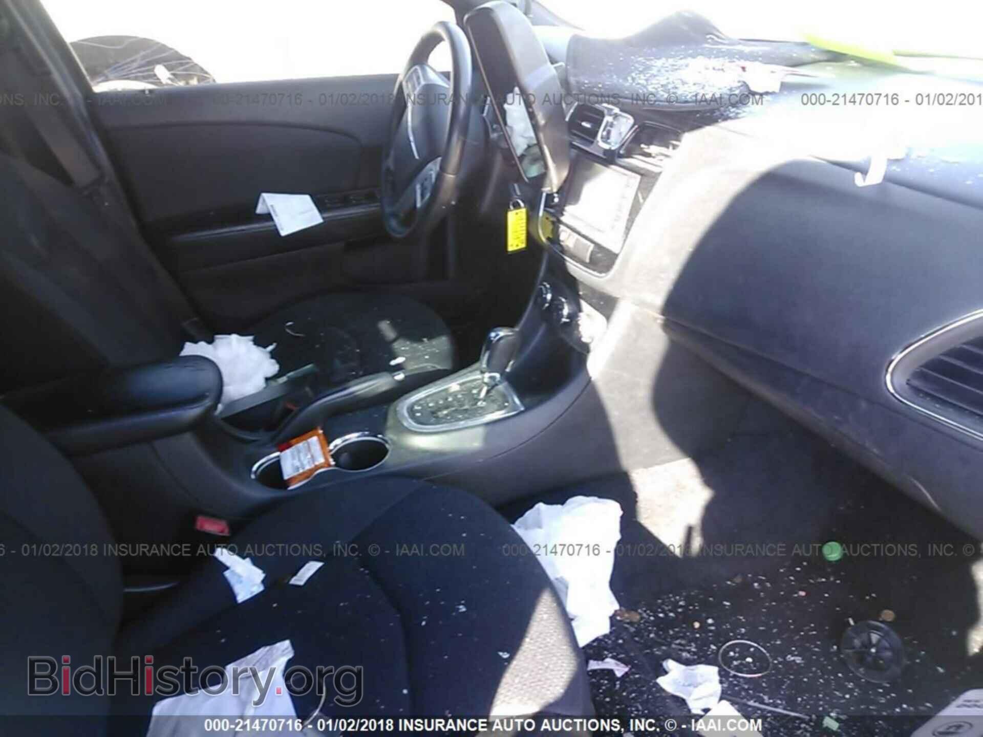 2012 Chrysler 200 - VIN: 1C3CCBBG2CN257621 - Photo 5