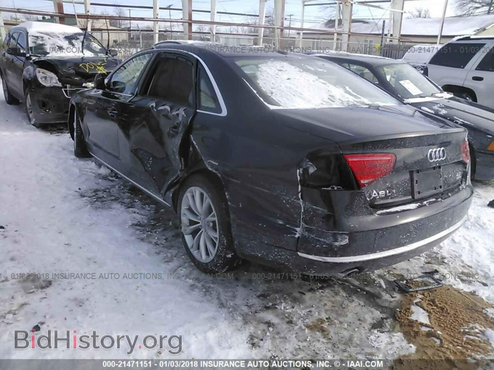 2011 Audi A8 - VIN: WAURVAFD9BN005564 - Photo 3