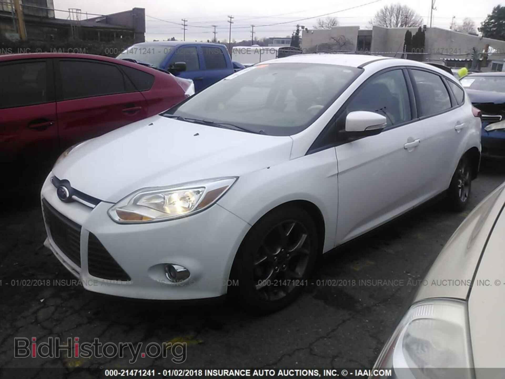 2014 Ford Focus - VIN: 1FADP3K22EL325466 - Photo 2