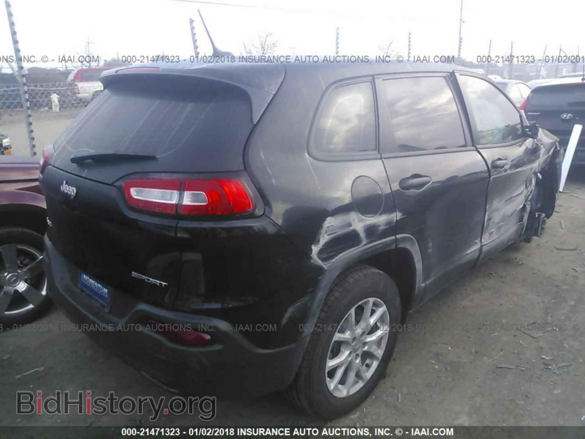 2017 Jeep Cherokee - VIN: 1C4PJMABXHD223203 - Фото 4