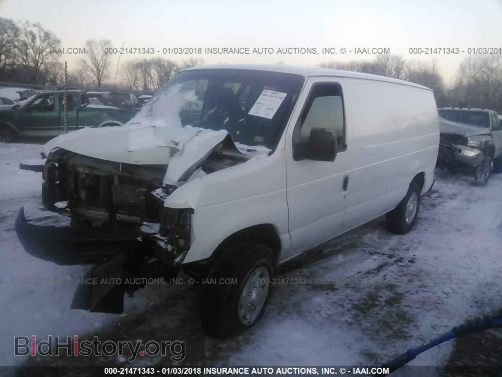 2011 Ford Econoline - VIN: 1FTNE2EL0BDA66422 - Photo 2