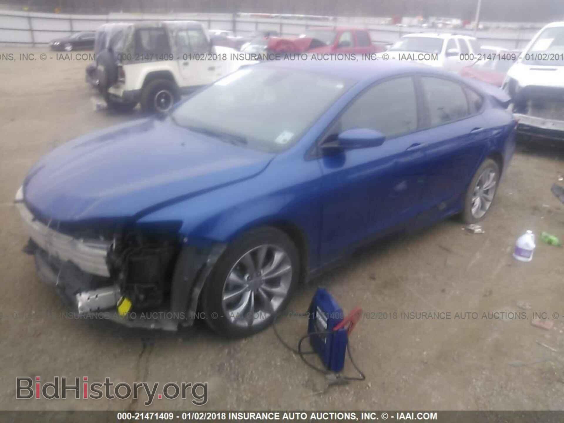 2015 Chrysler 200 - VIN: 1C3CCCBB7FN680242 - Фото 2