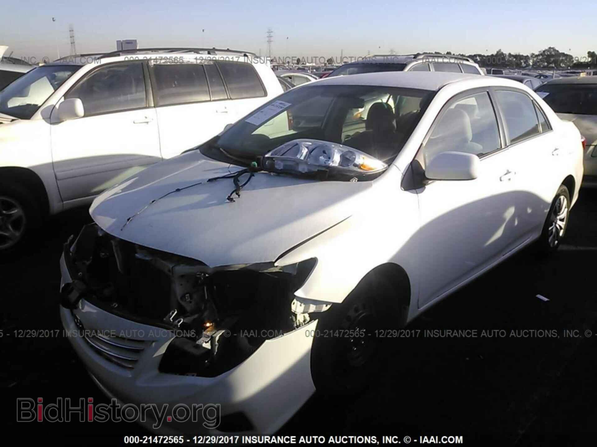 2013 Toyota Corolla - VIN: 5YFBU4EE2DP215142 - Фото 2