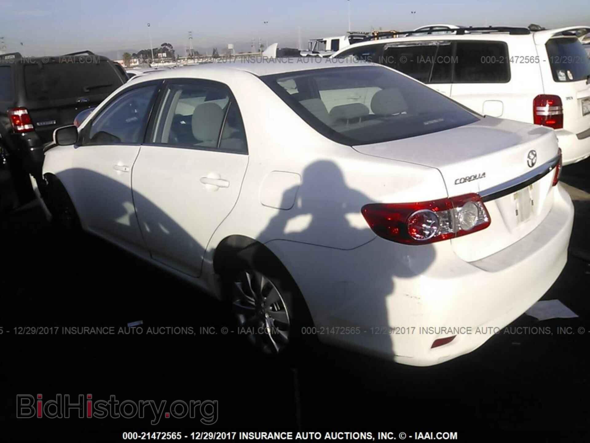 2013 Toyota Corolla - VIN: 5YFBU4EE2DP215142 - Фото 3