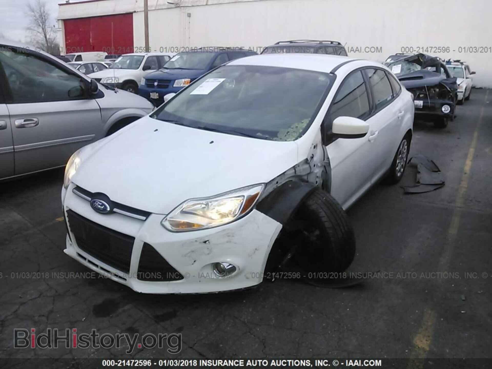 2012 Ford Focus - VIN: 1FAHP3F28CL217314 - Photo 2