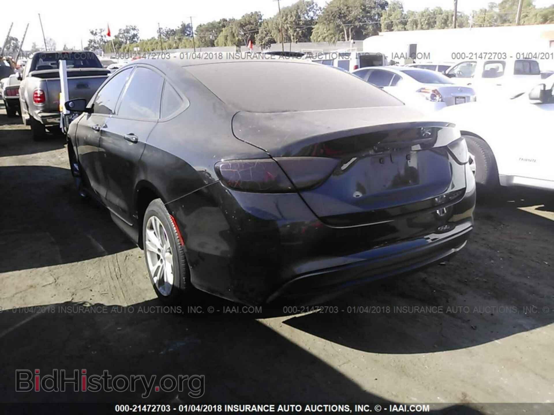 2015 Chrysler 200 - VIN: 1C3CCCFB4FN588807 - Photo 3