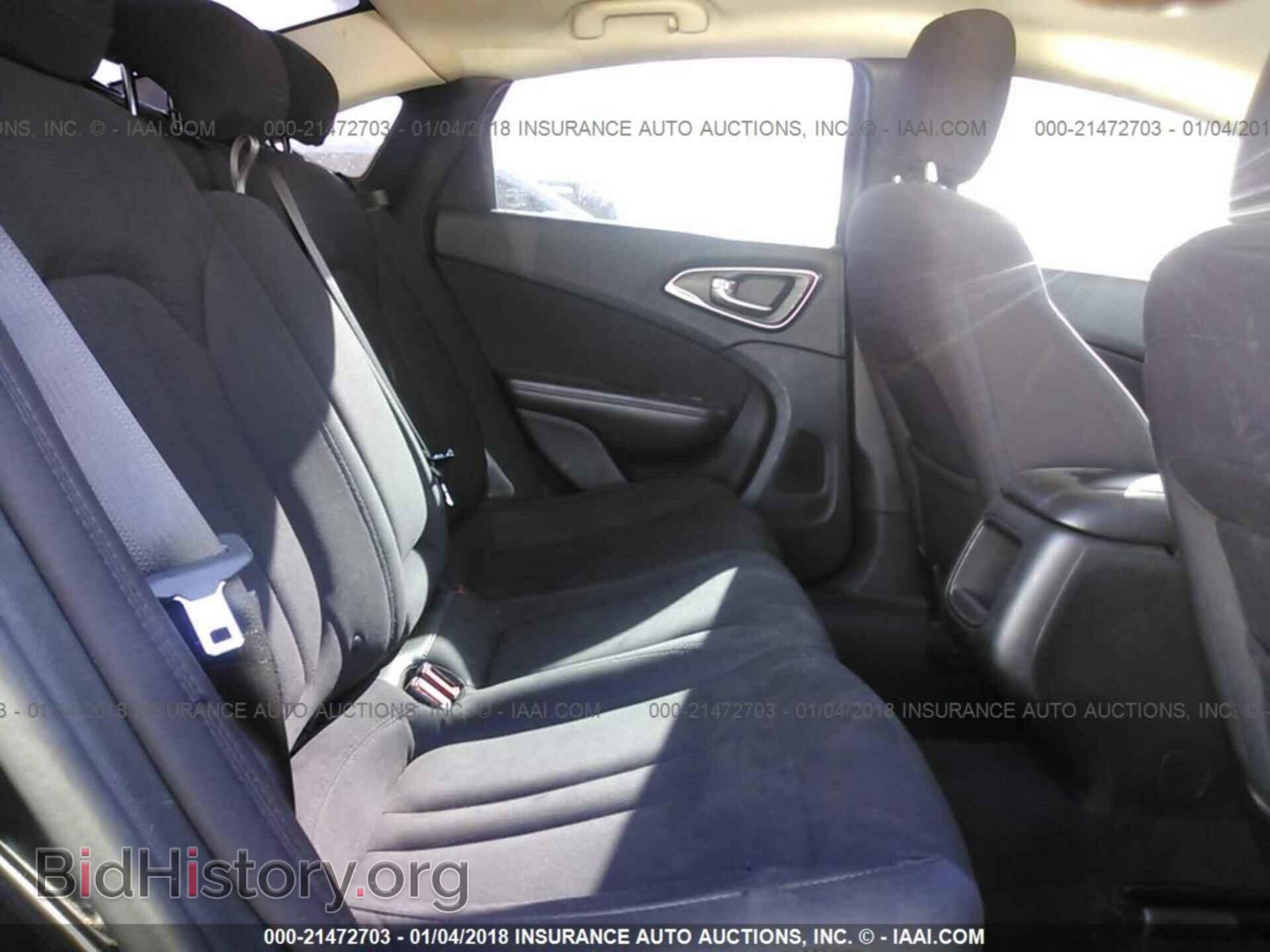2015 Chrysler 200 - VIN: 1C3CCCFB4FN588807 - Photo 8