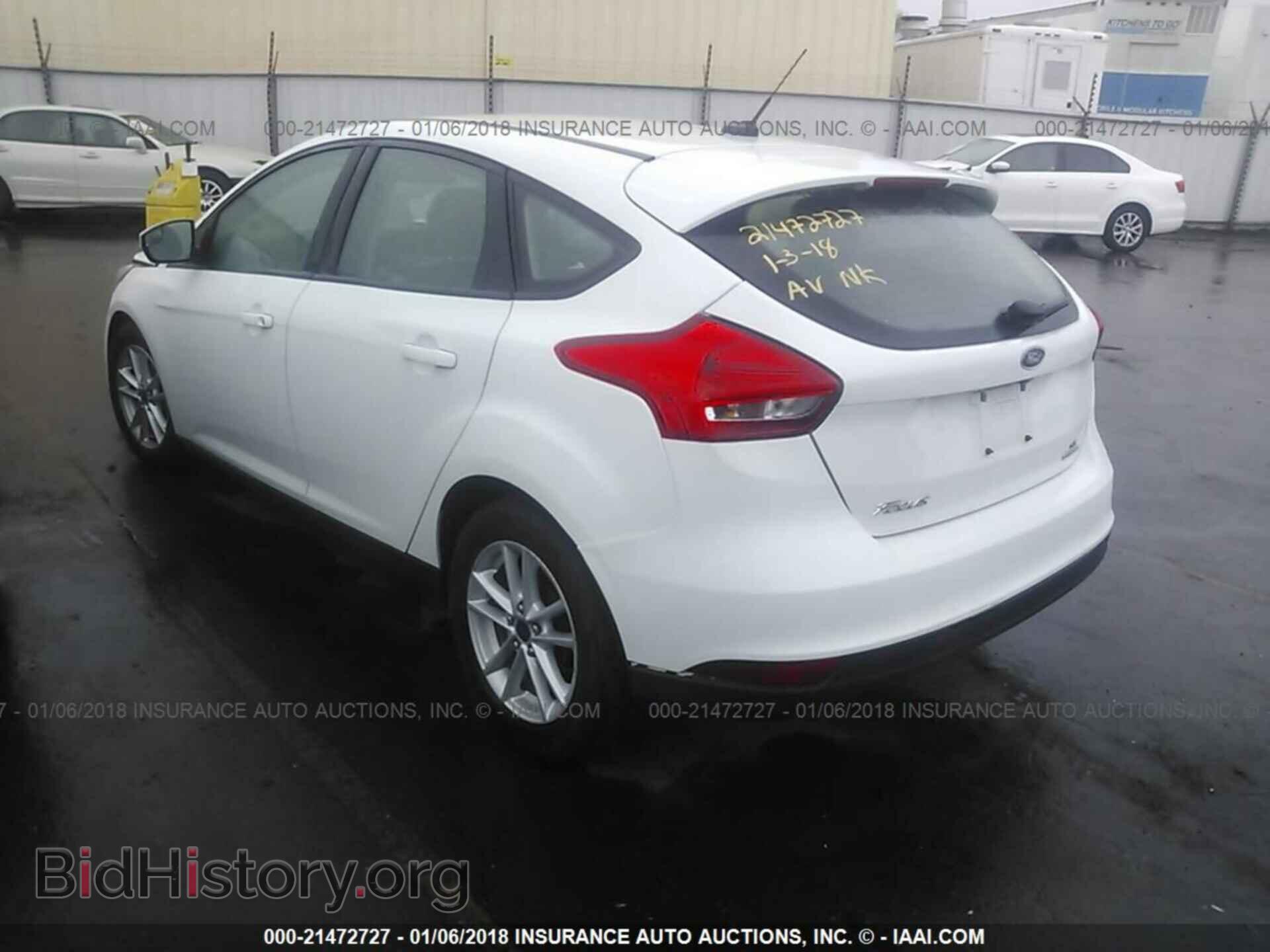 2015 Ford Focus - VIN: 1FADP3K28FL294905 - Photo 3