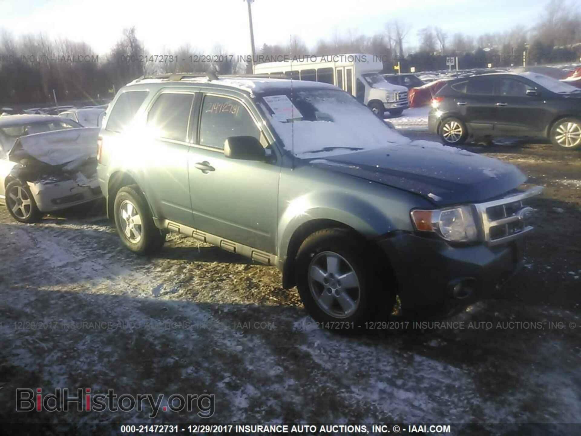Photo 1FMCU9DG2BKC21308 - Ford Escape 2011