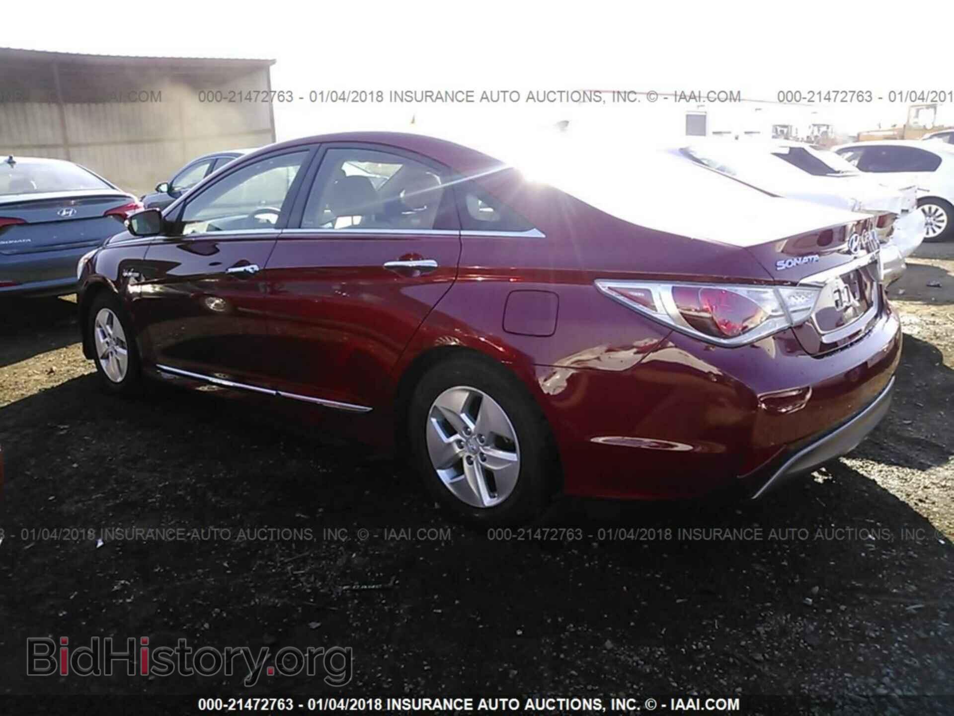 2012 Hyundai Sonata - VIN: KMHEC4A43CA029363 - Фото 3