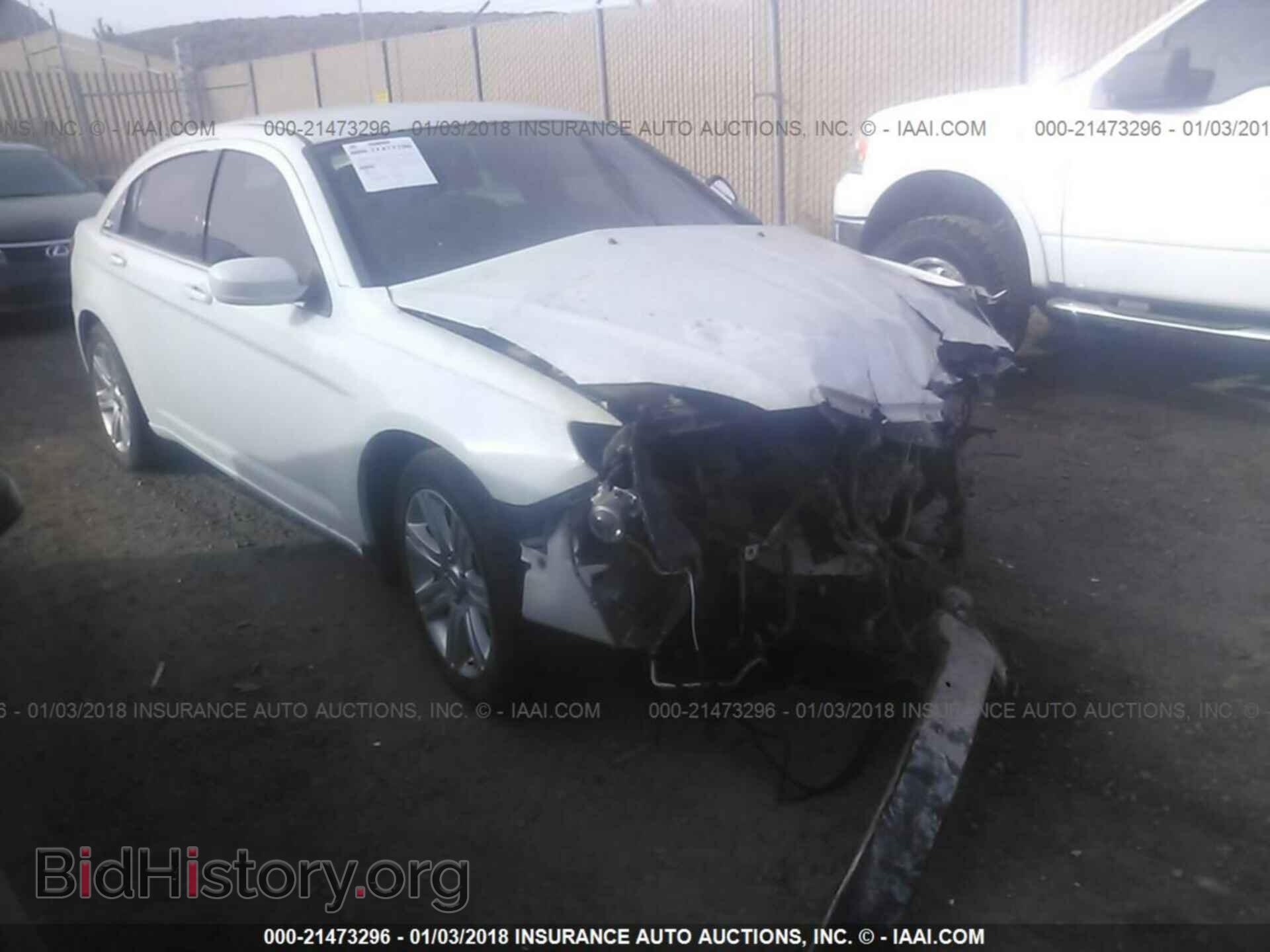 Photo 1C3CCBAB3DN705114 - Chrysler 200 2013