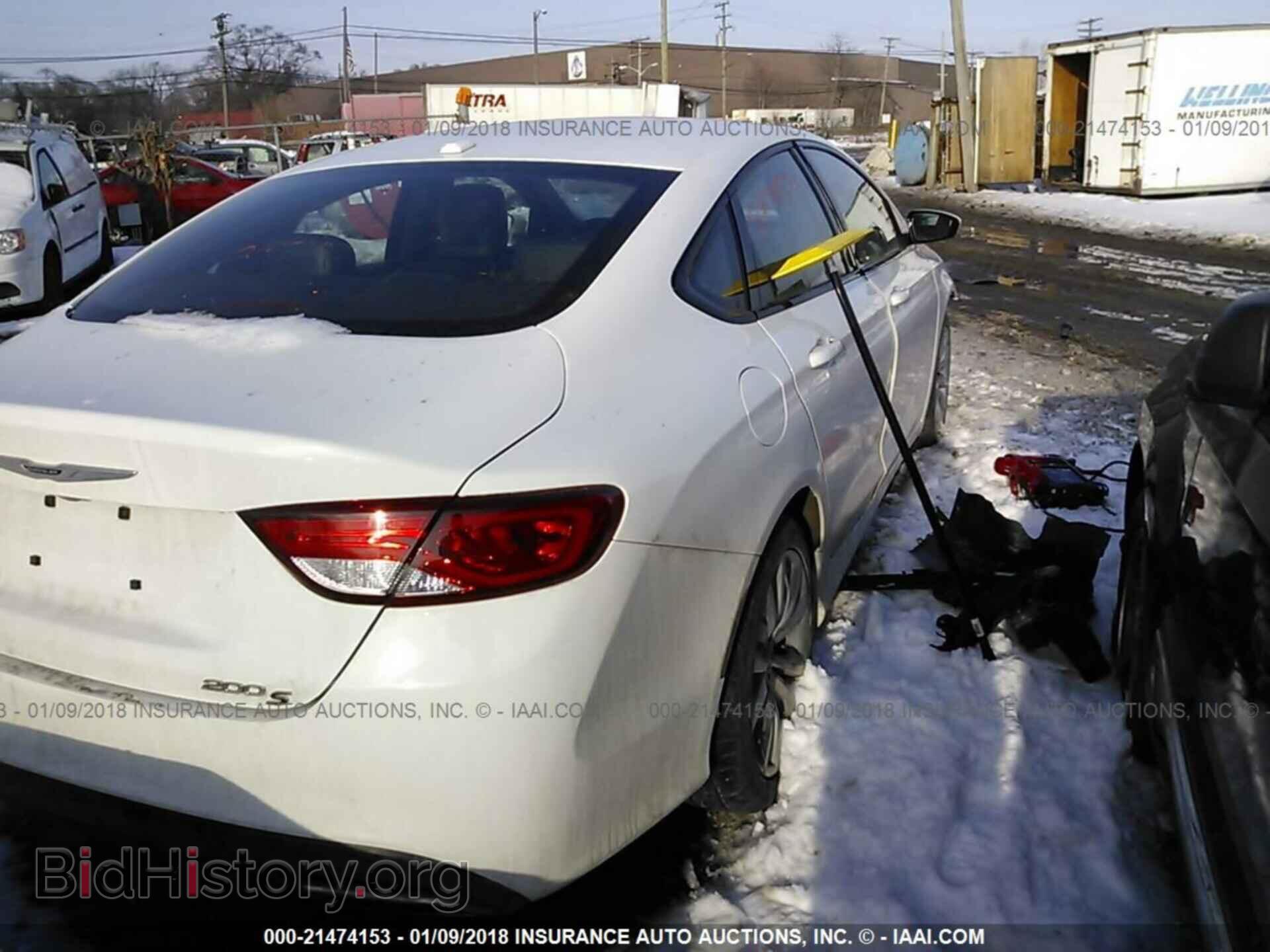 2015 Chrysler 200 - VIN: 1C3CCCBB4FN726366 - Photo 4