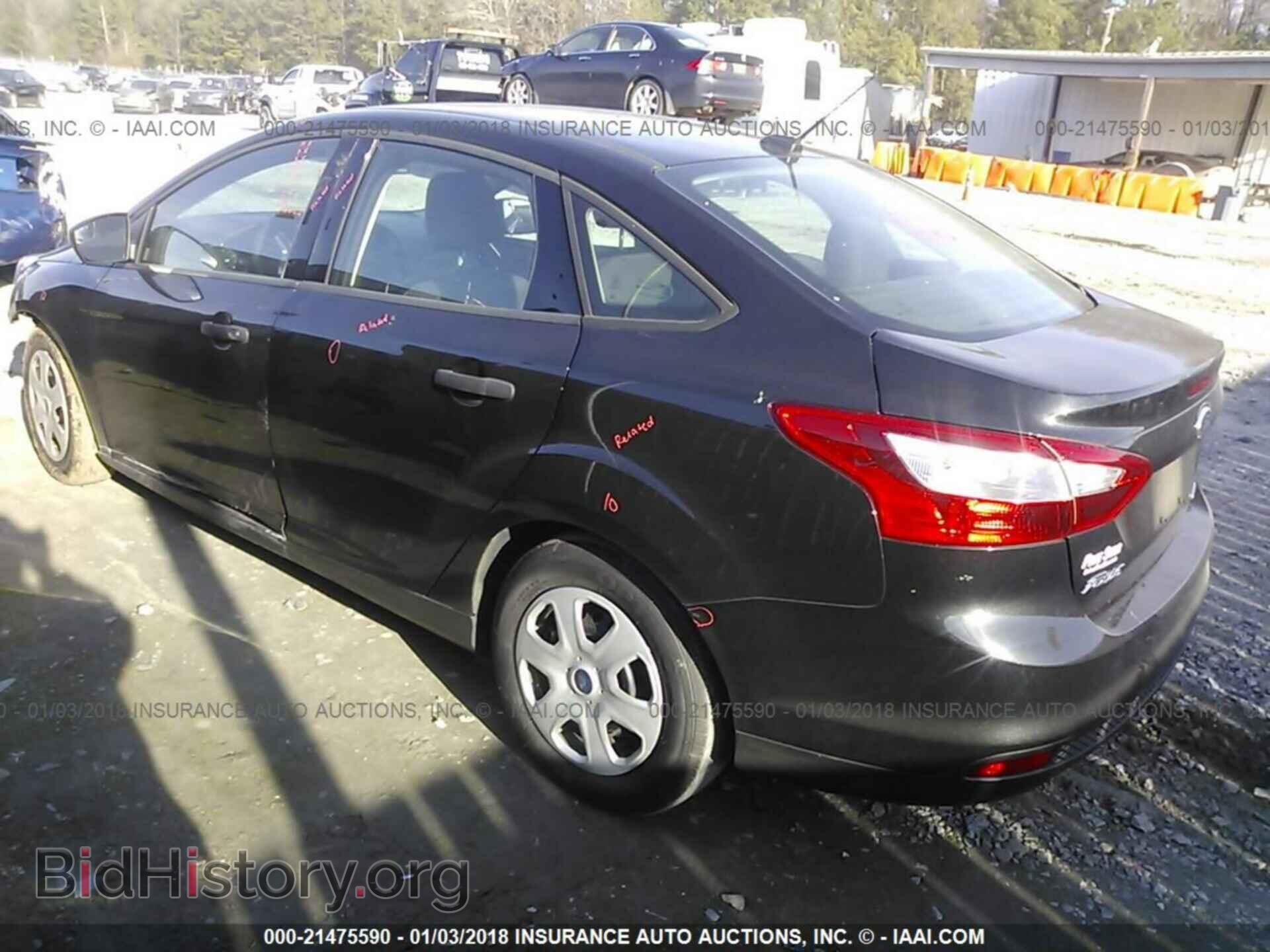 2013 Ford Focus - VIN: 1FADP3E25DL174603 - Photo 3