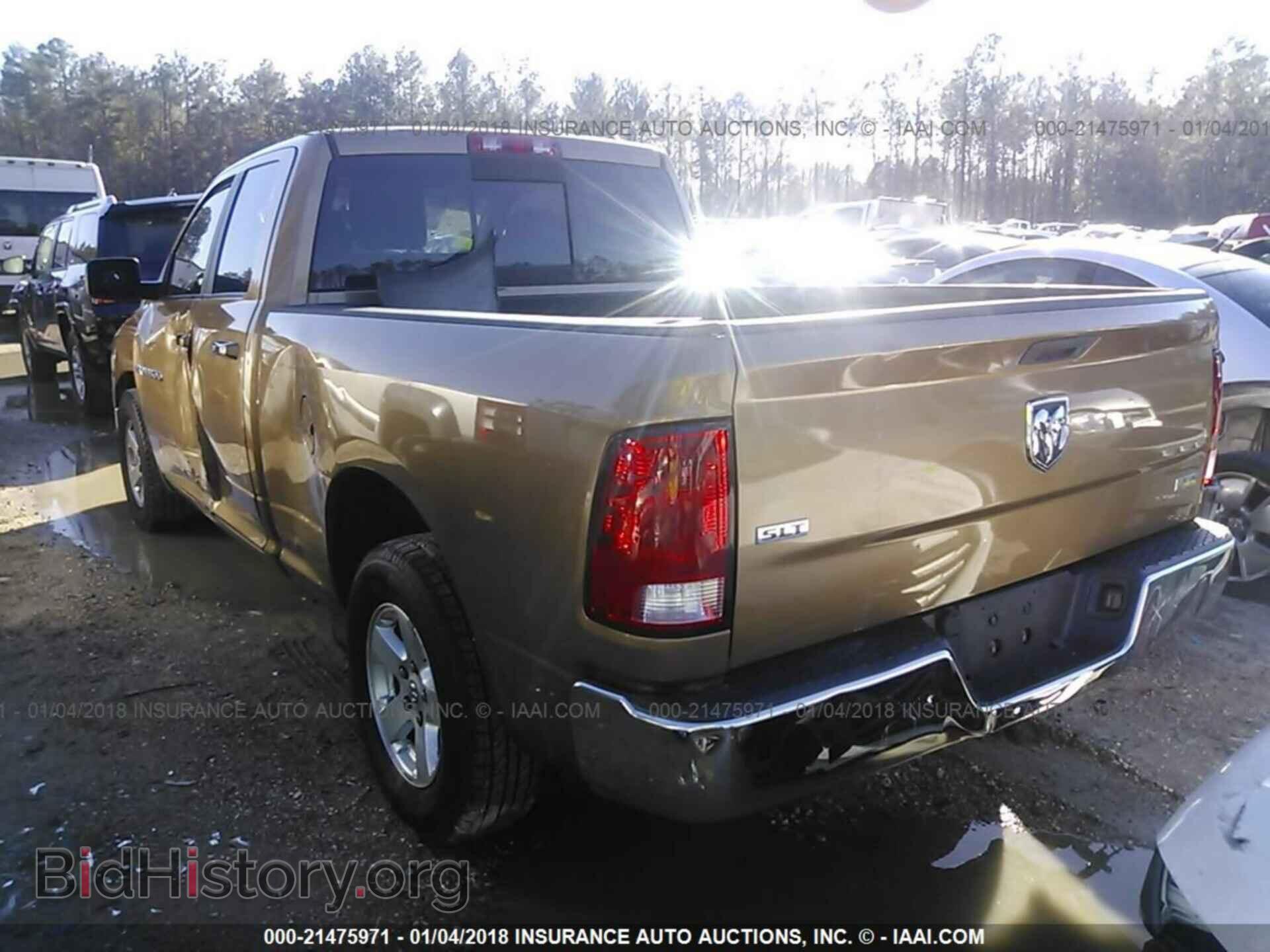 2011 Dodge Ram 1500 - VIN: 1D7RB1GP1BS672818 - Фото 3