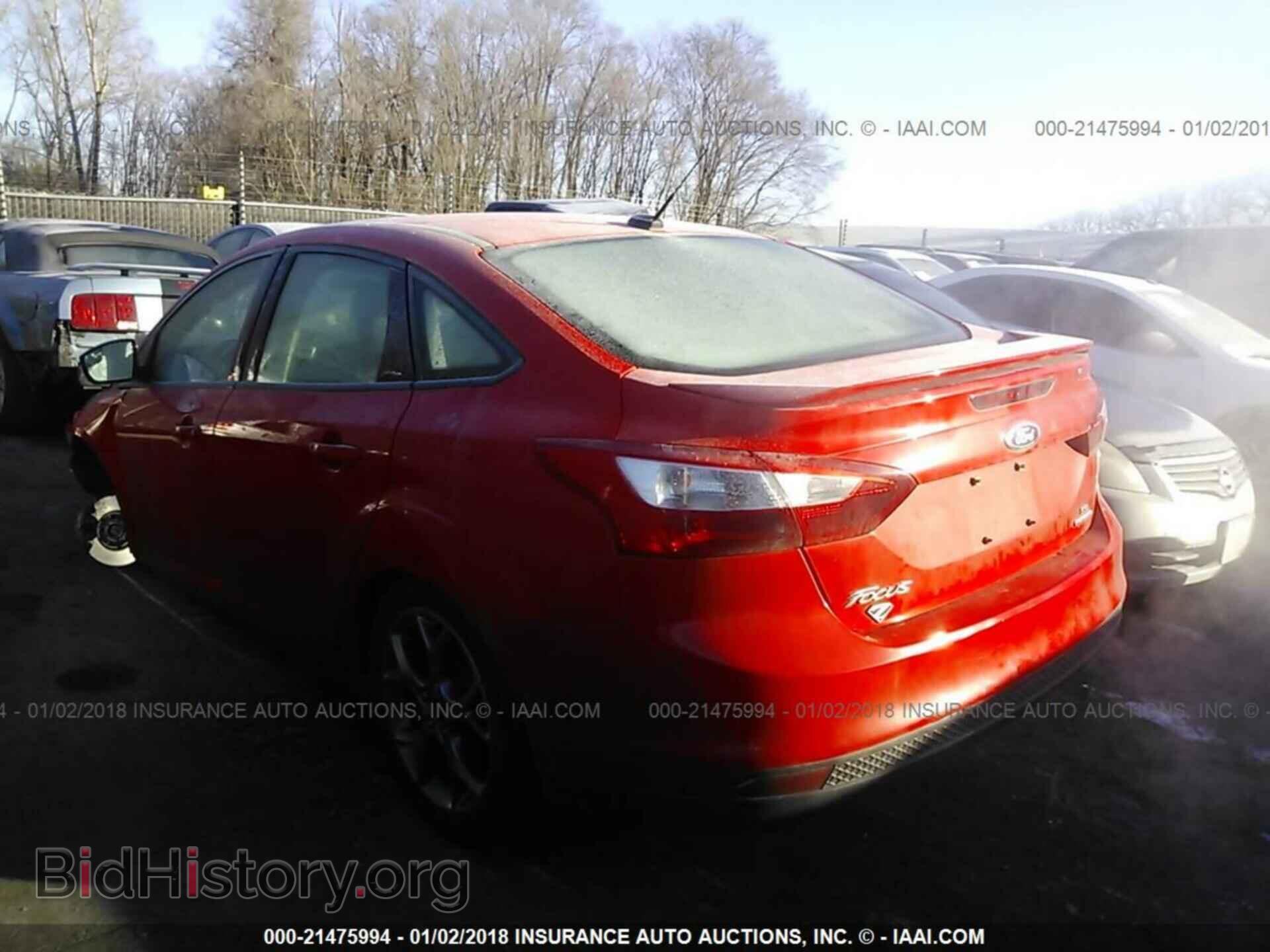 2014 Ford Focus - VIN: 1FADP3F24EL324832 - Фото 3