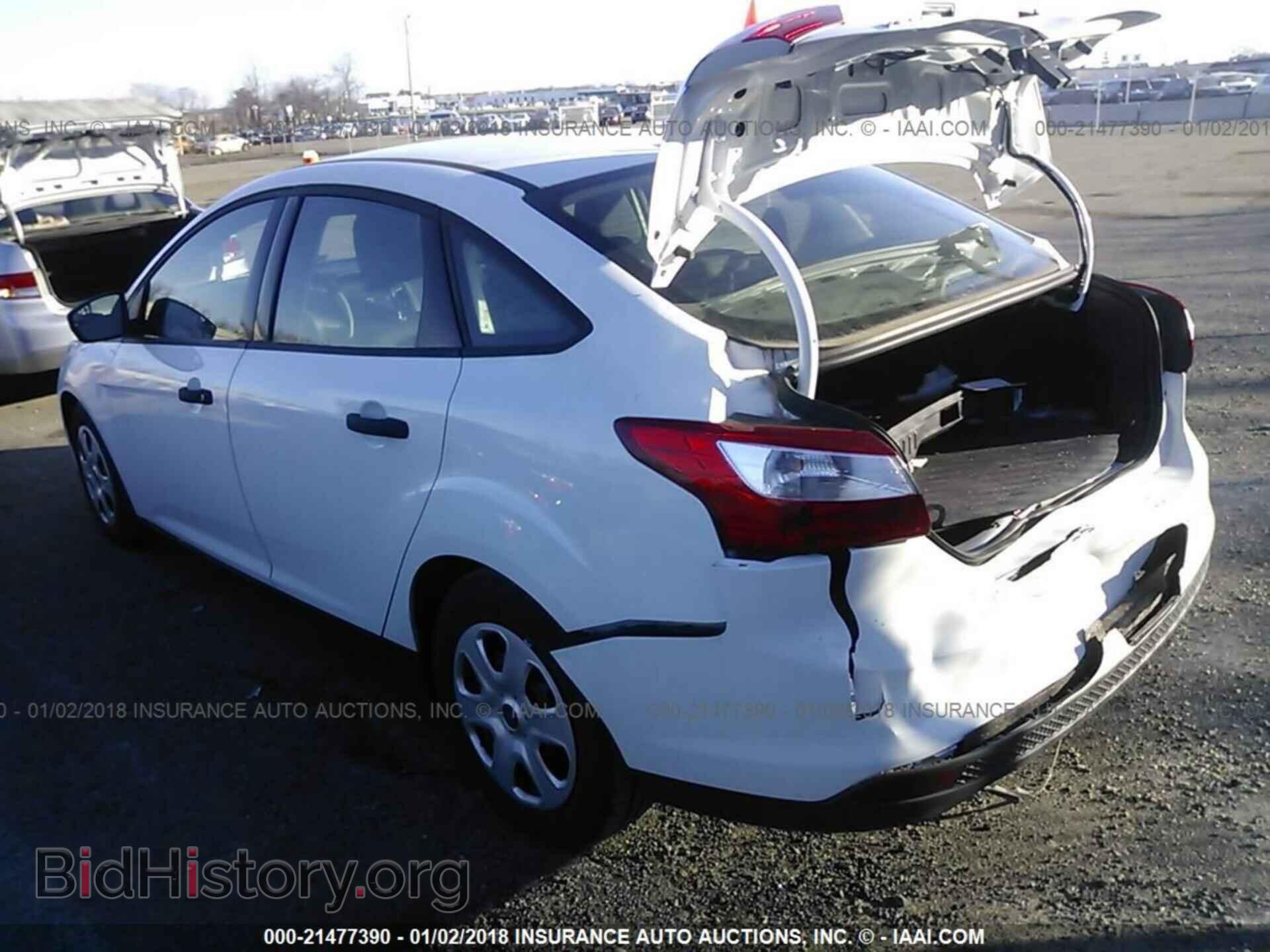 2013 Ford Focus - VIN: 1FADP3E20DL156025 - Photo 3