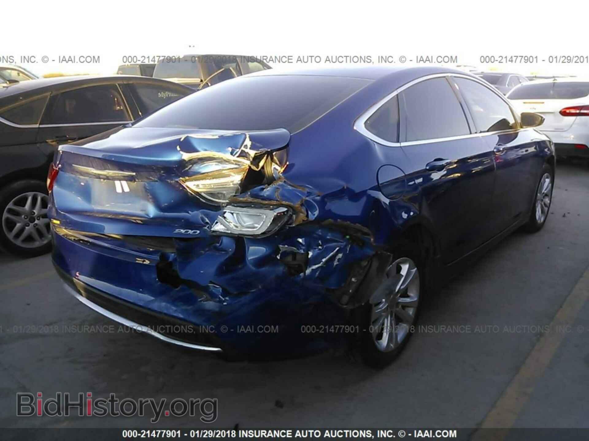 2015 Chrysler 200 - VIN: 1C3CCCAB3FN669207 - Photo 4