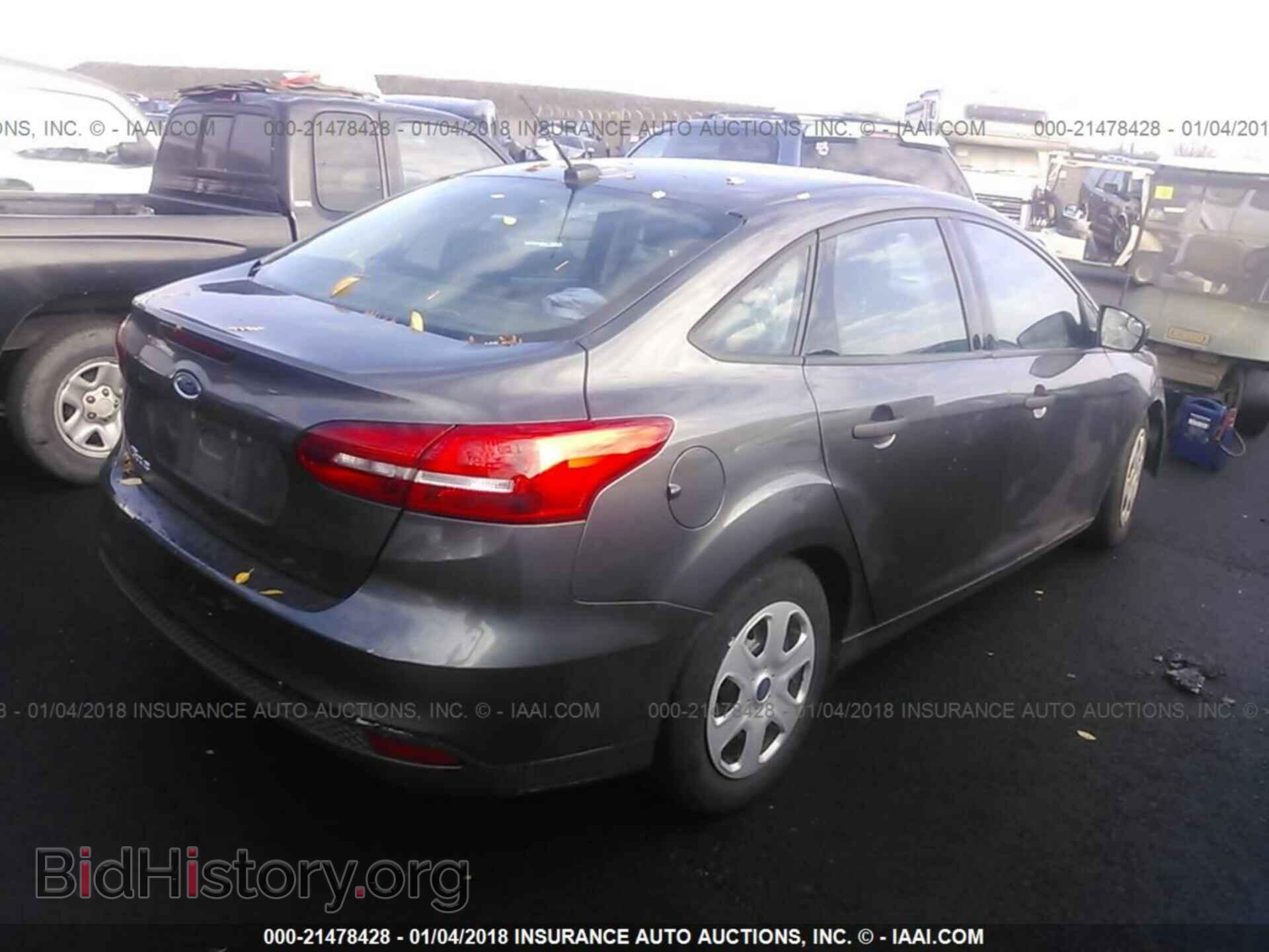2016 Ford Focus - VIN: 1FADP3E2XGL238784 - Фото 4