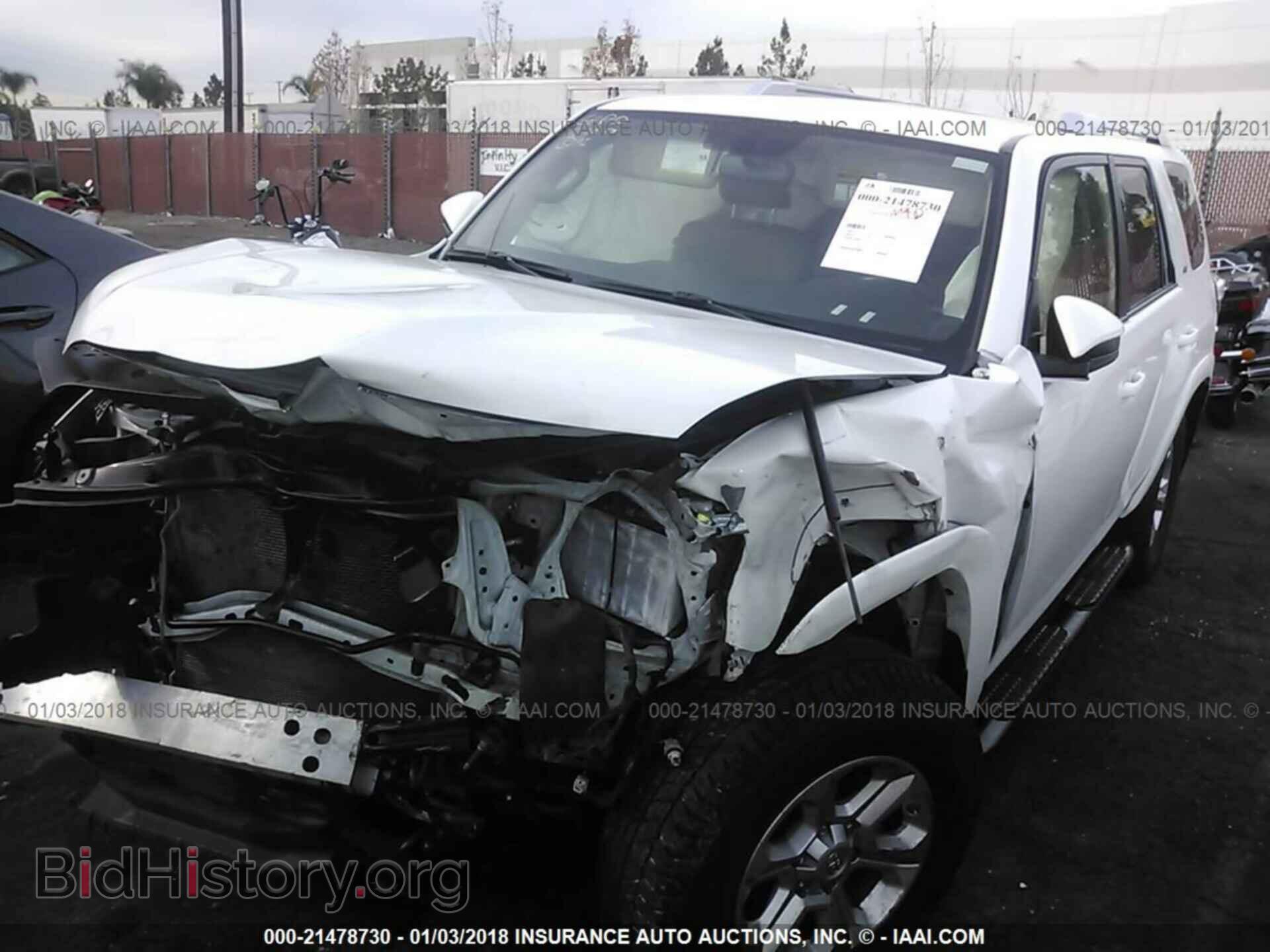 2015 Toyota 4runner - VIN: JTEZU5JR2F5089437 - Фото 2