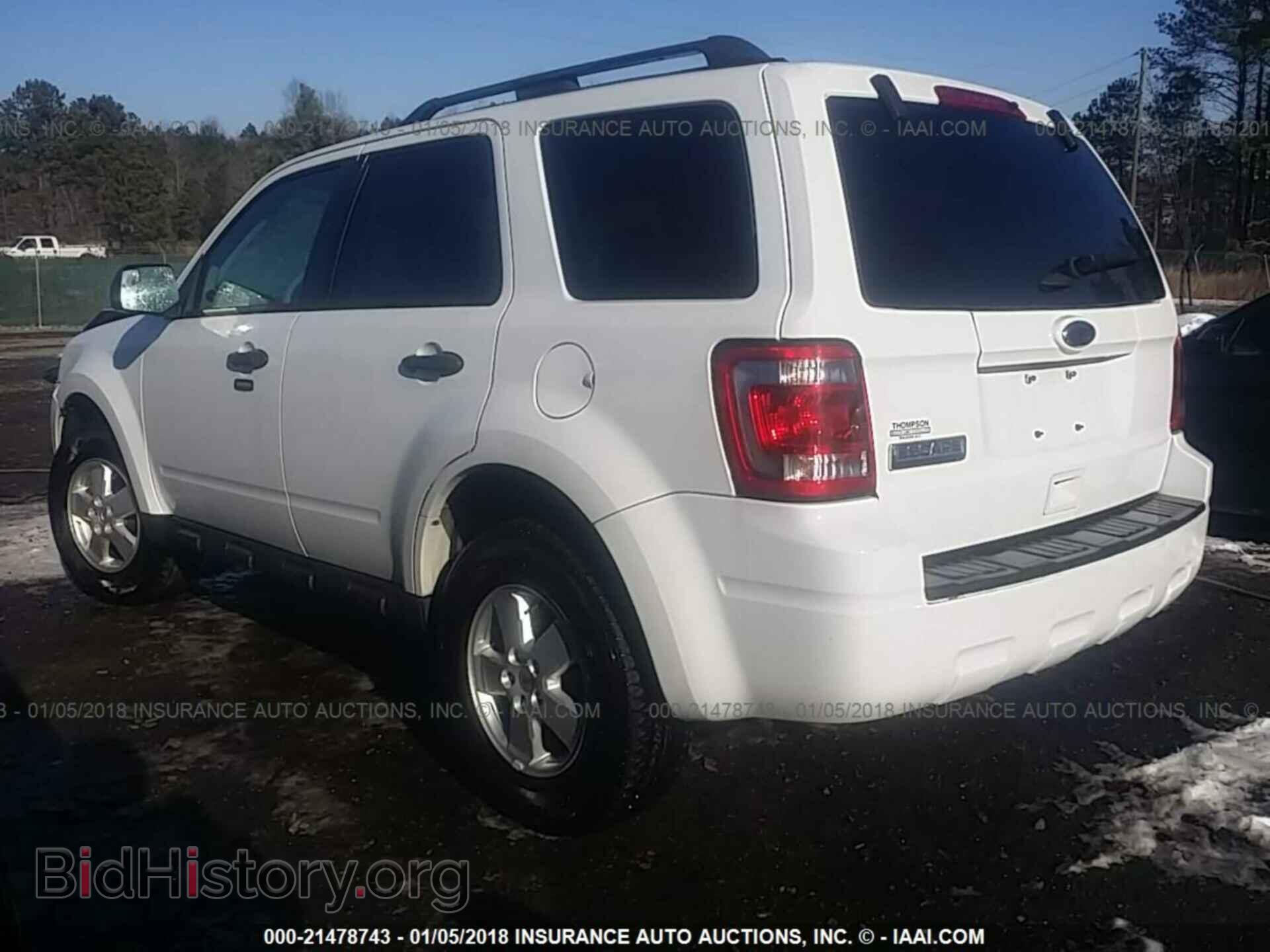2012 Ford Escape - VIN: 1FMCU9D7XCKB92545 - Фото 3
