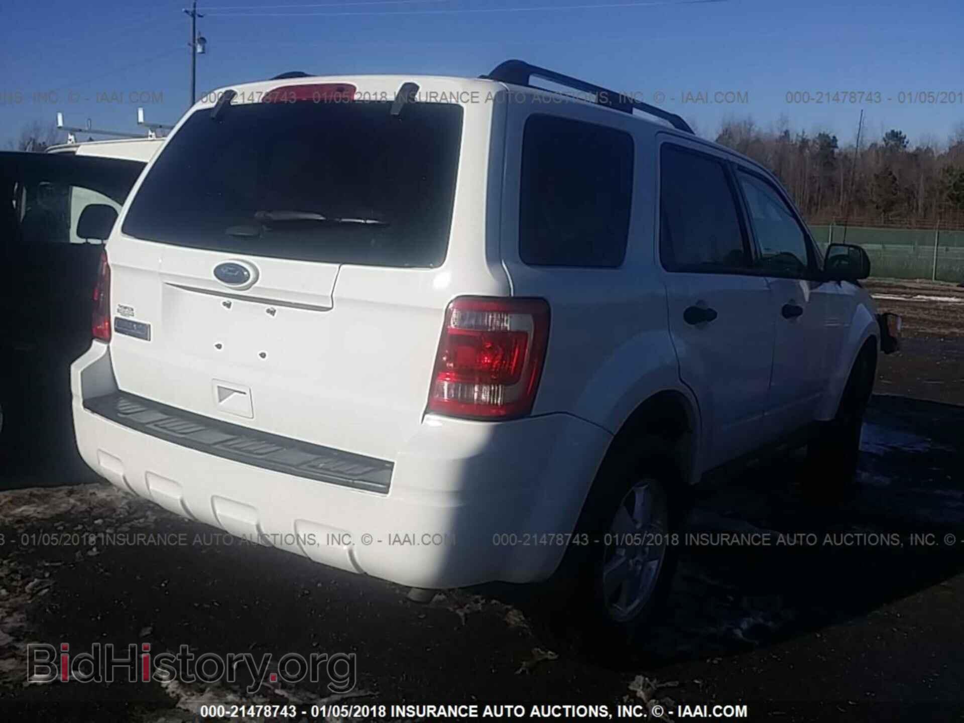 2012 Ford Escape - VIN: 1FMCU9D7XCKB92545 - Фото 4