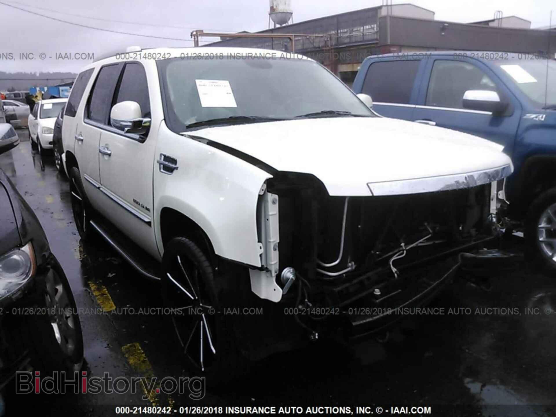 Photo 1GYS4BEF2CR107423 - Cadillac Escalade 2012