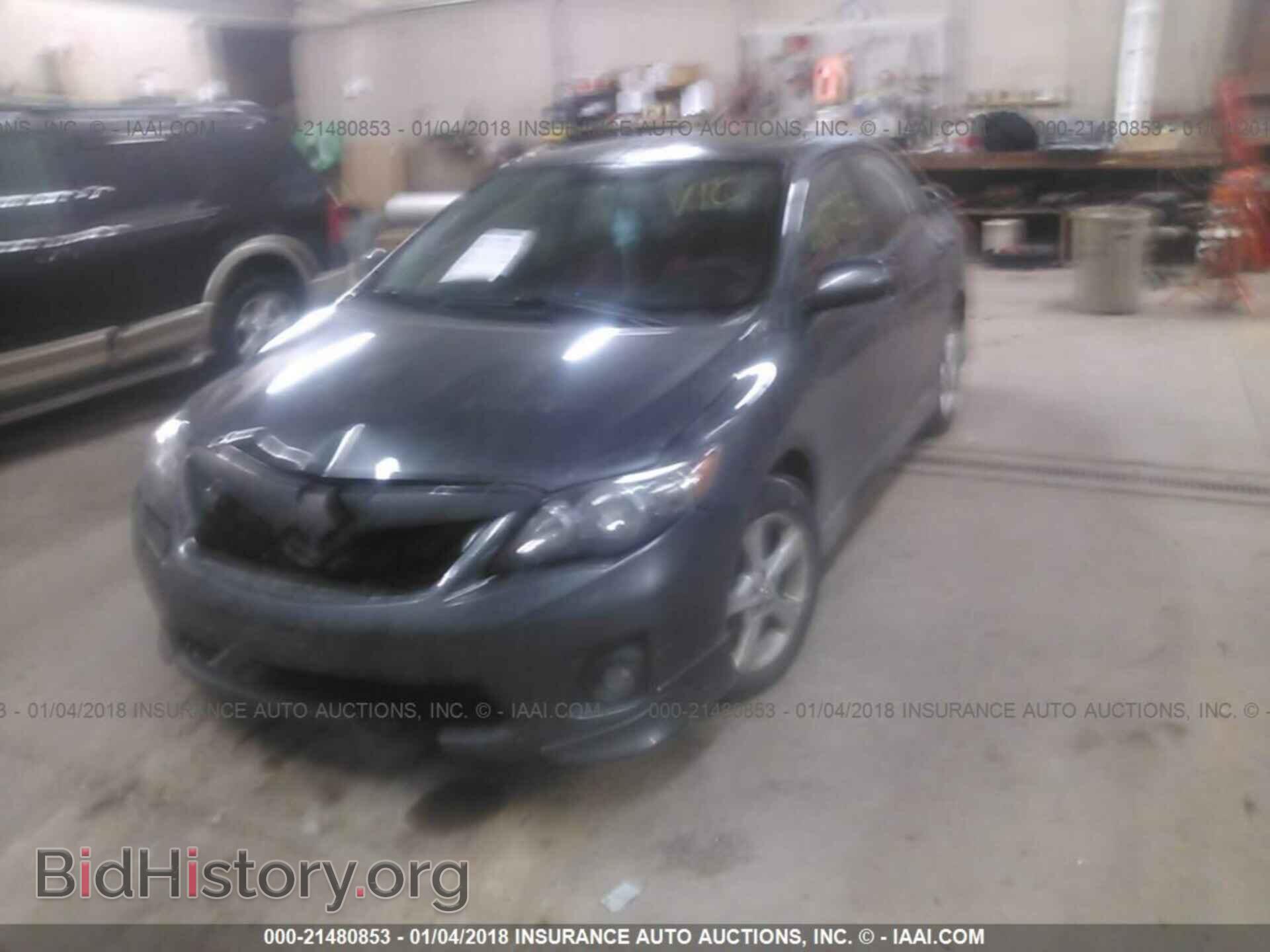 2011 Toyota Corolla - VIN: 2T1BU4EEXBC705857 - Фото 2