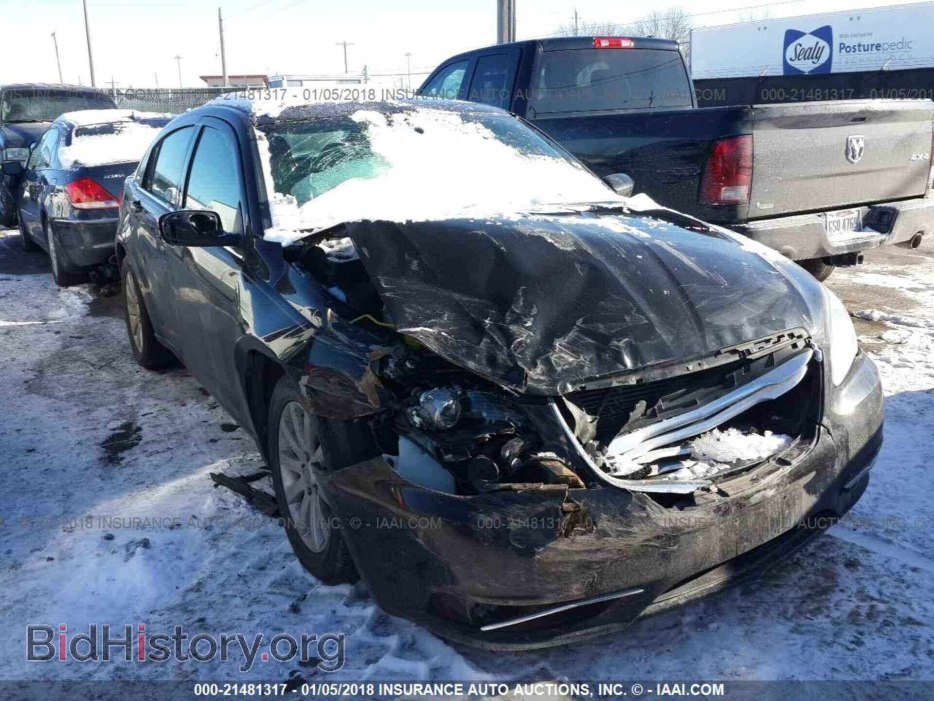 2013 Chrysler 200 - VIN: 1C3CCBBB2DN601518 - Фото 6