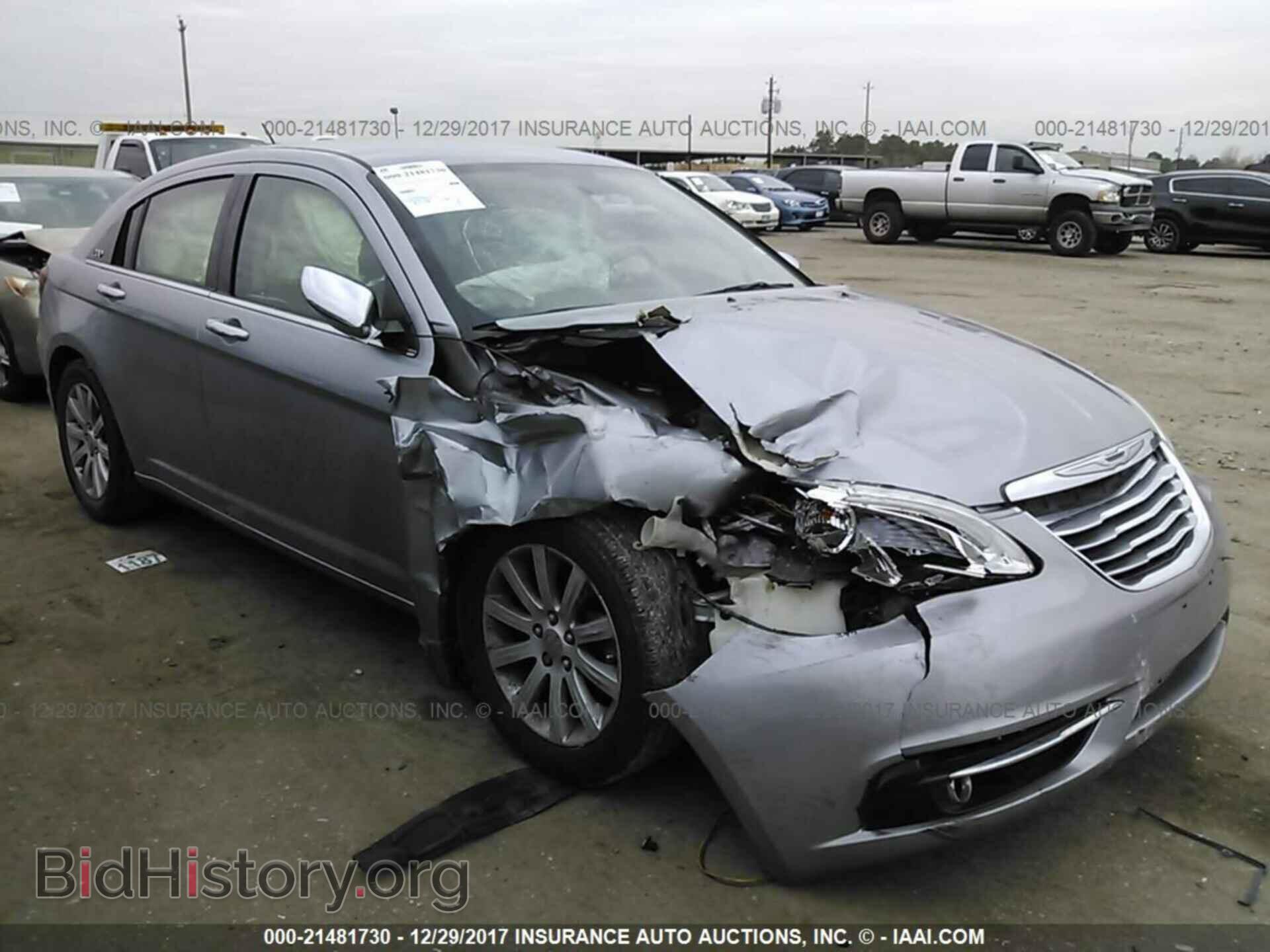 Photo 1C3CCBCG0DN559862 - Chrysler 200 2013
