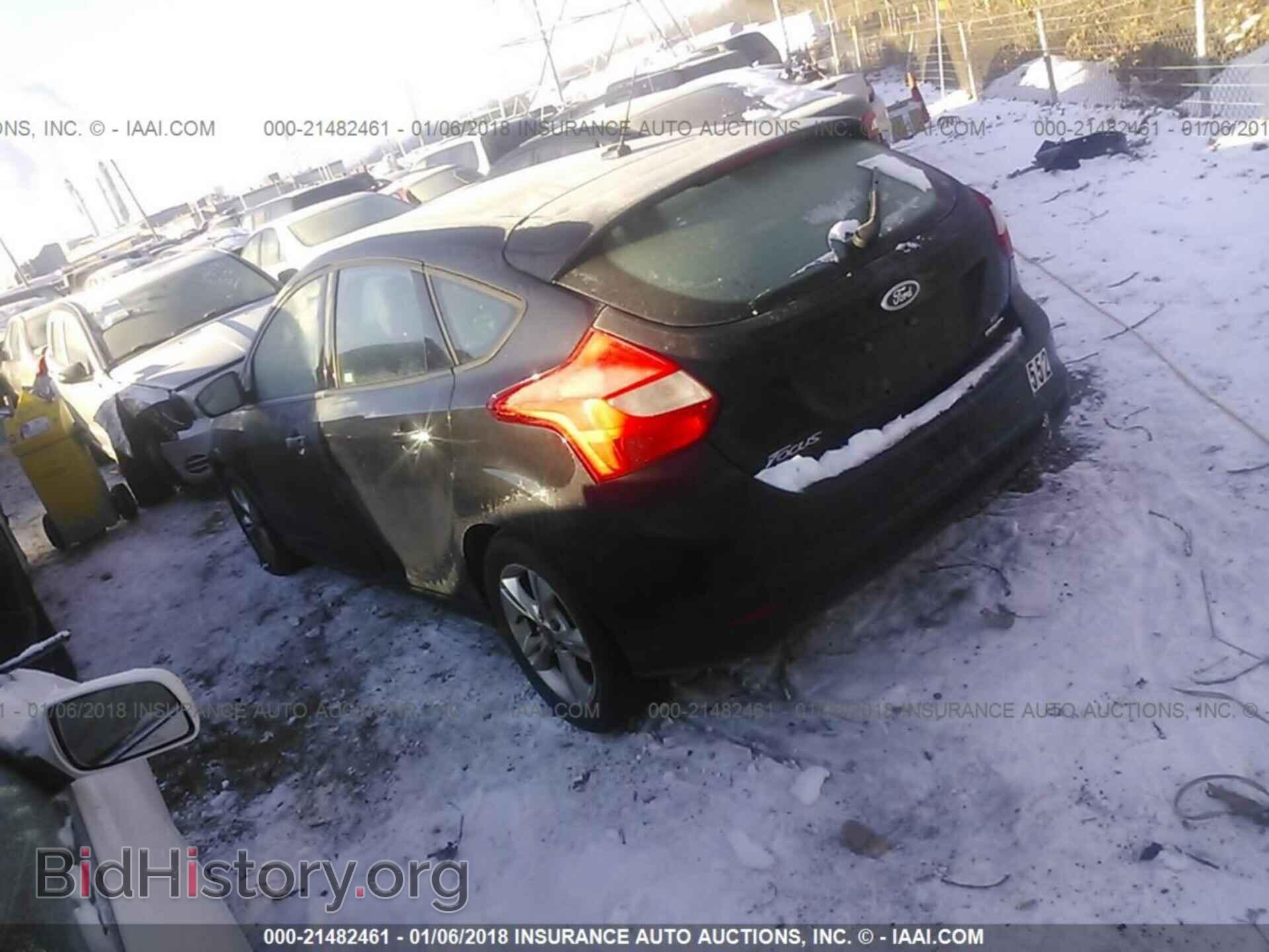 2014 Ford Focus - VIN: 1FADP3K24EL163064 - Фото 3