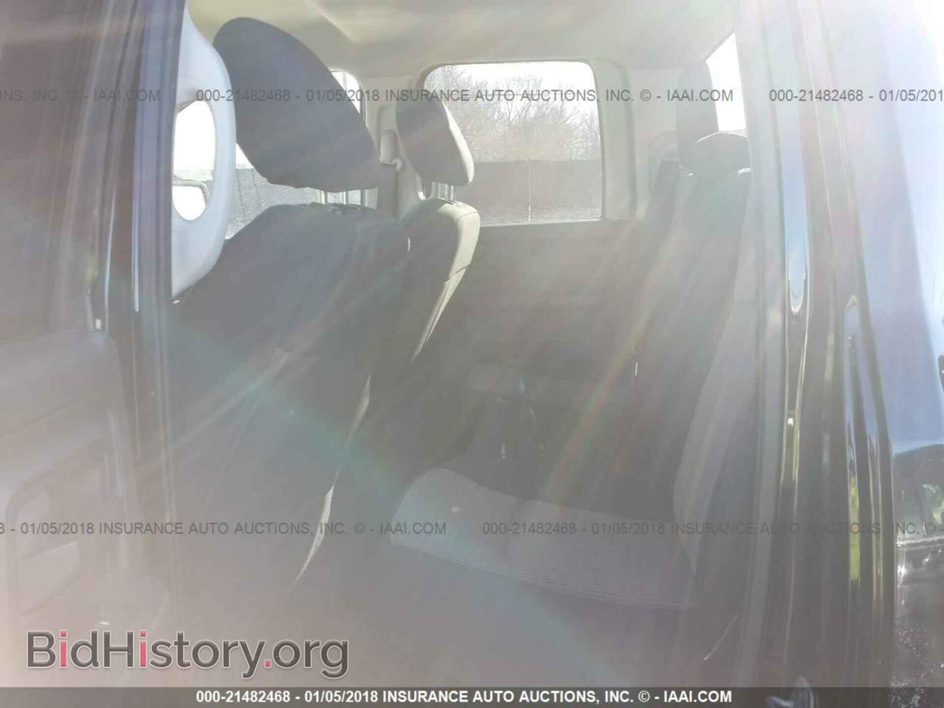 2012 Dodge Ram 1500 - VIN: 1C6RD7FT1CS308302 - Photo 8