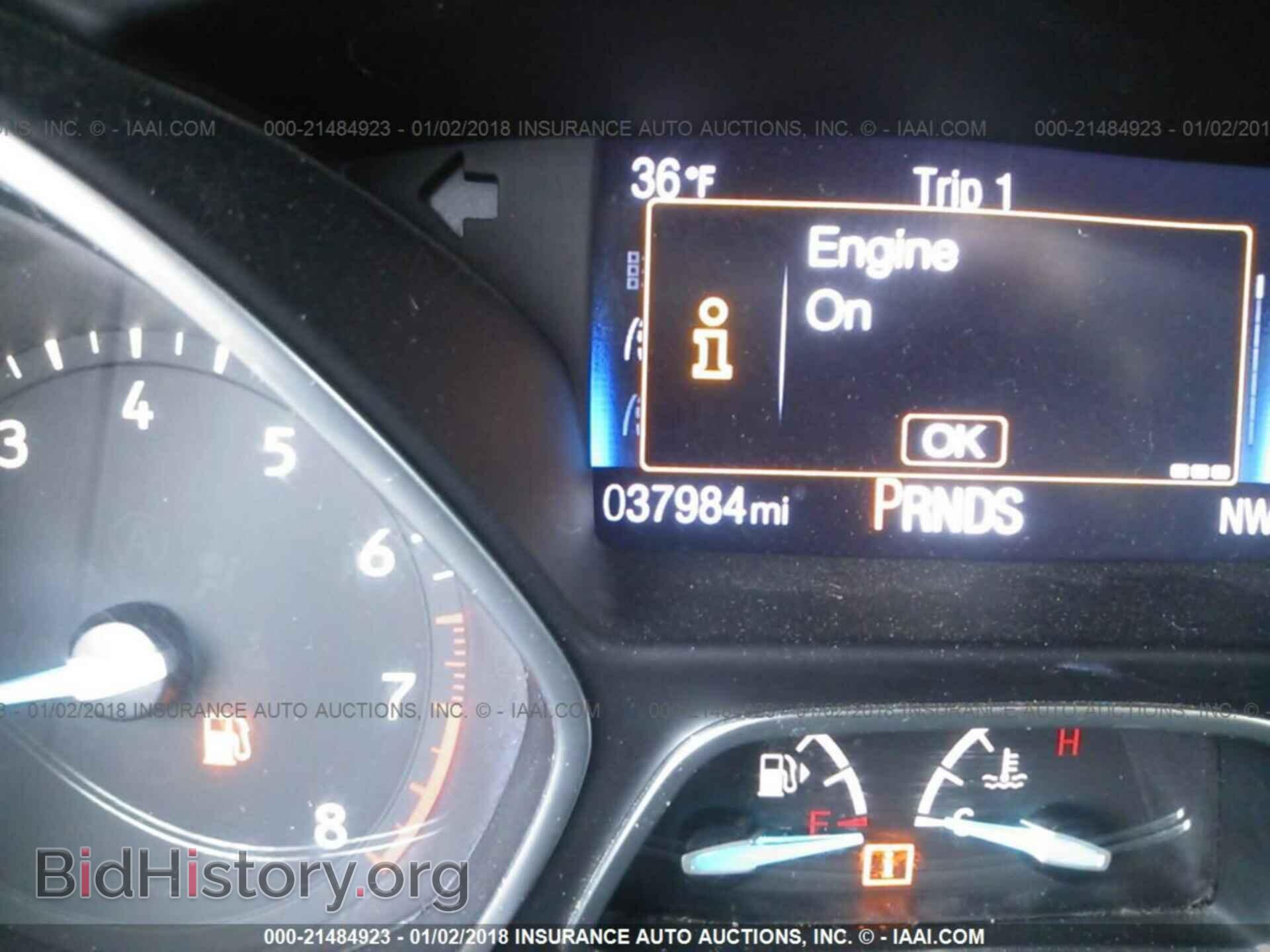 2016 Ford Focus - VIN: 1FADP3F27GL245092 - Photo 7