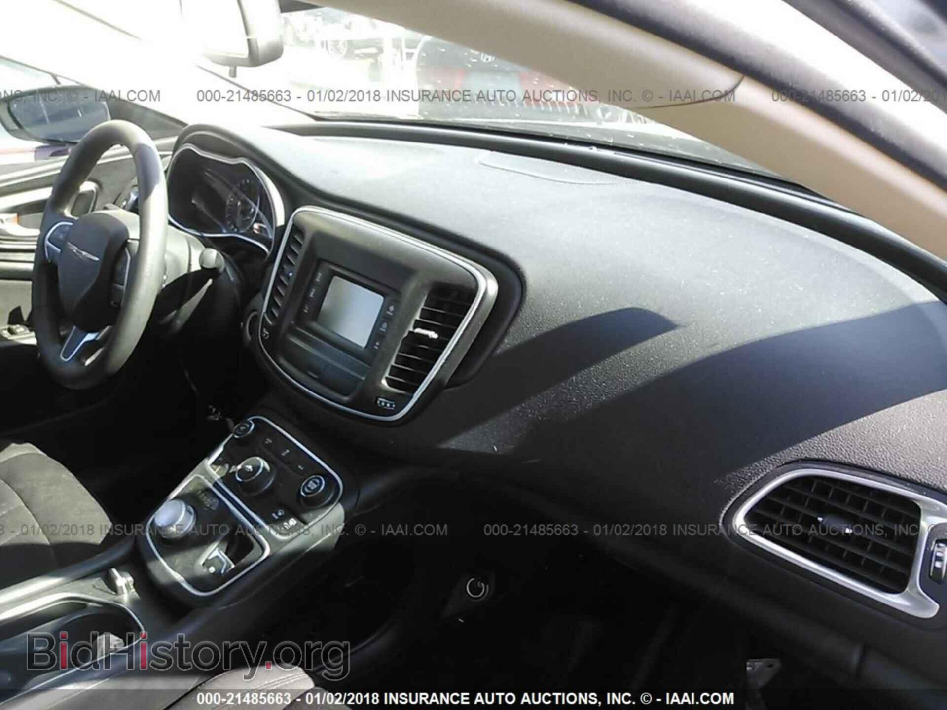 2015 Chrysler 200 - VIN: 1C3CCCAB7FN754874 - Photo 5